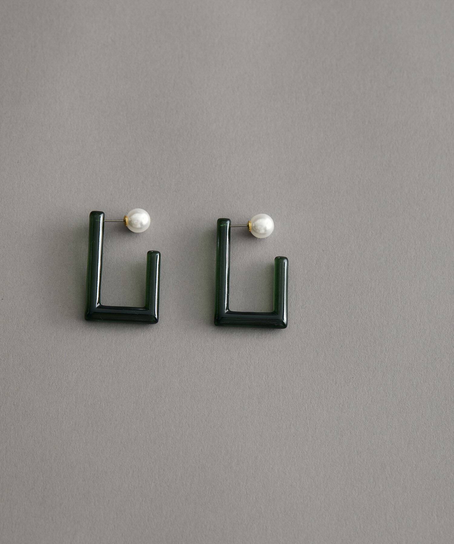 VIS「スクエアアクリルラインピアス」|ピアス|グリーン(30)