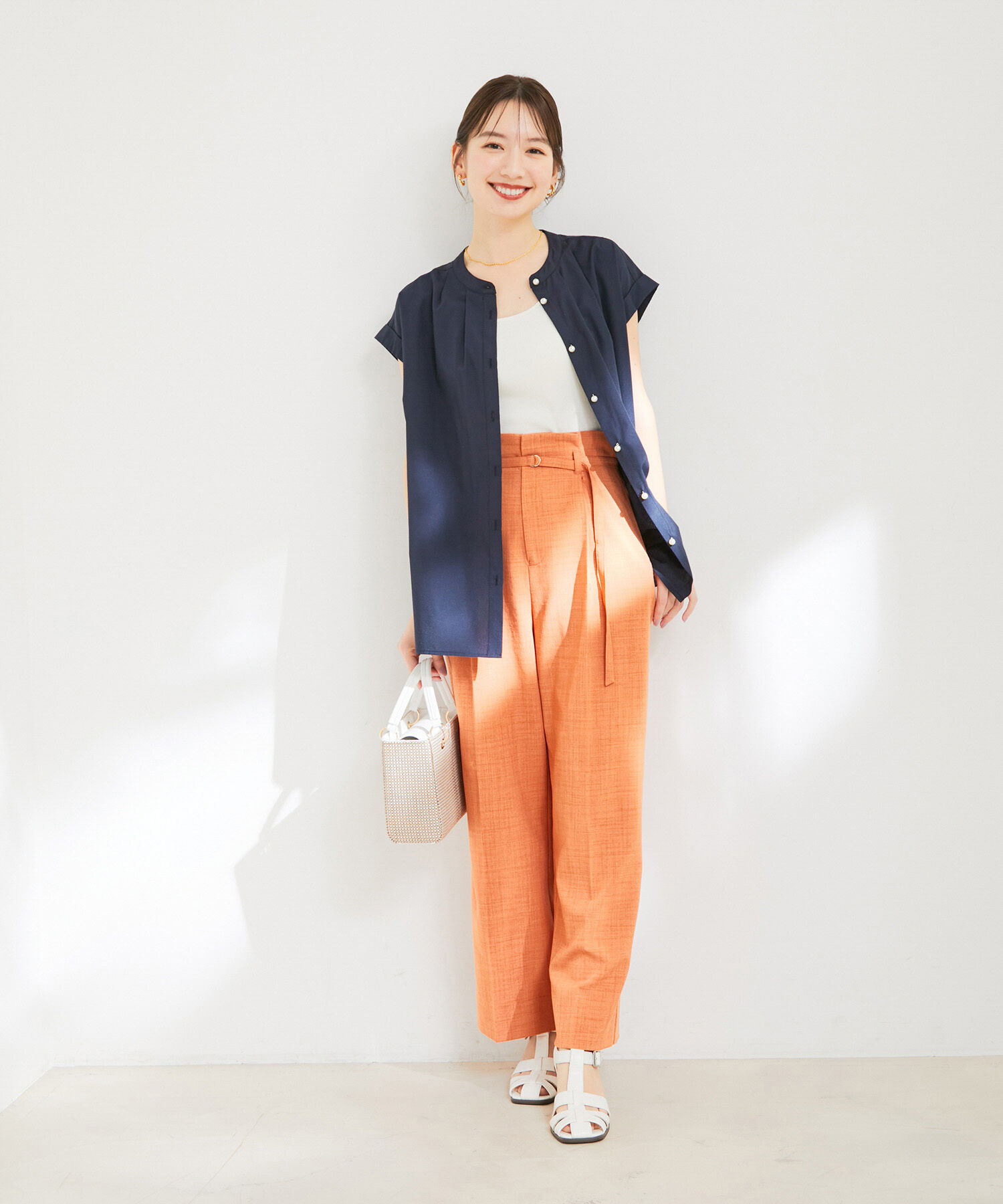 VIS「バックフリルノースリーブブラウス」|シャツ・ブラウス|