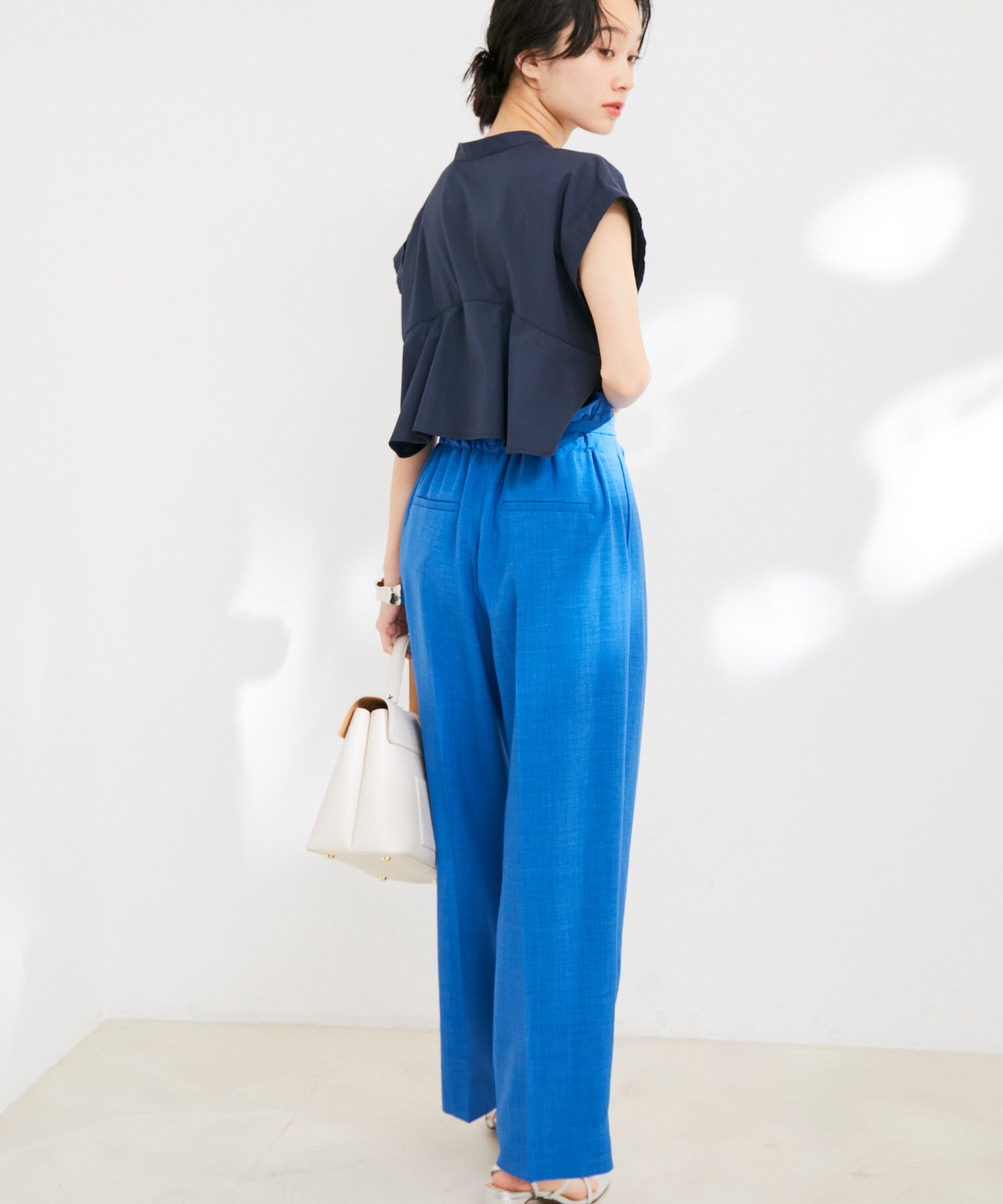 VIS「バックフリルノースリーブブラウス」|シャツ・ブラウス|