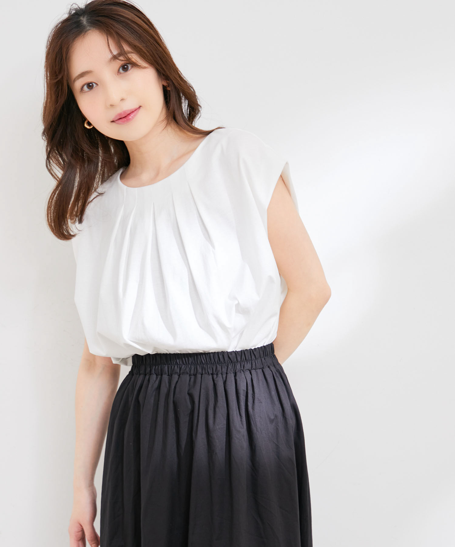 VIS「【接触冷感・洗える】フロントタックフレンチスリーブカットソー」|Tシャツ・カットソー|ホワイト(10)