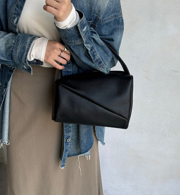  「【WEB限定】アシンメトリーワンハンドルバッグ」|トートバッグ|ブラック