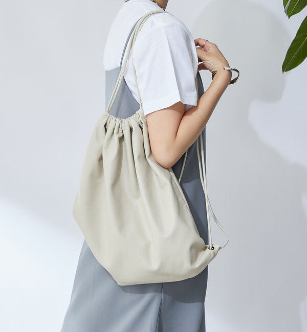  「レザーナップザック」|クラッチバッグ|アイボリー