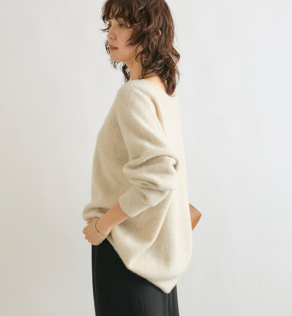  「【抜け感シルエット】ヘアリーウール片畦Vネックニット」|ニット・セーター|