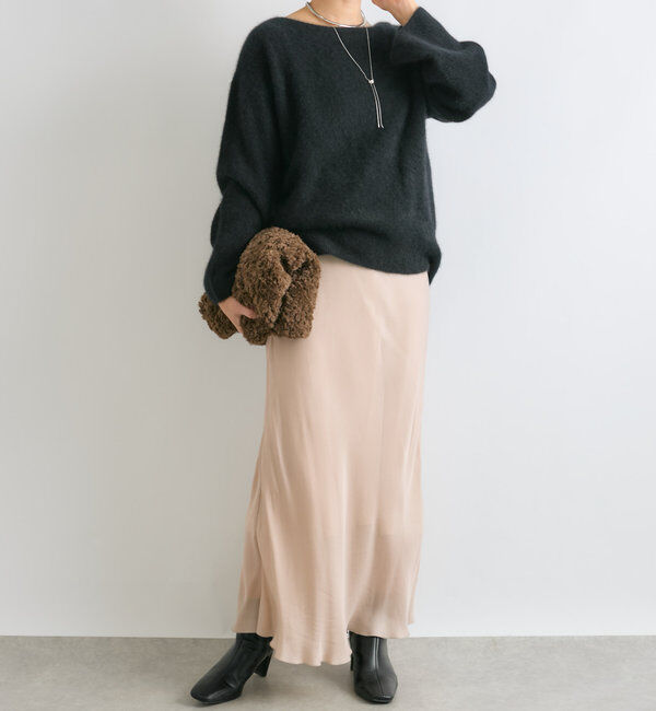  「【女性らしいシルエット】ヘアリーヤーンボートネックニット」|ニット・セーター|