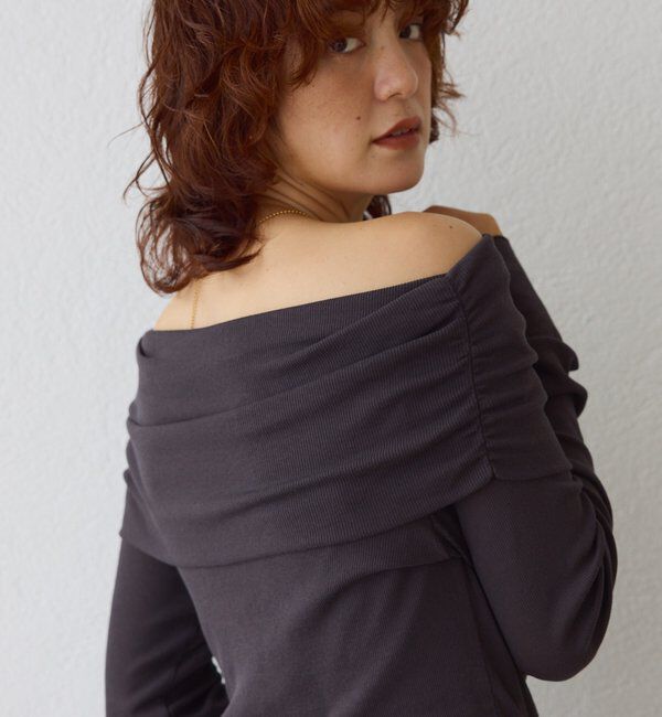  「【女性らしい抜け感】シアーテレコオフショルカットソー」|Tシャツ・カットソー|