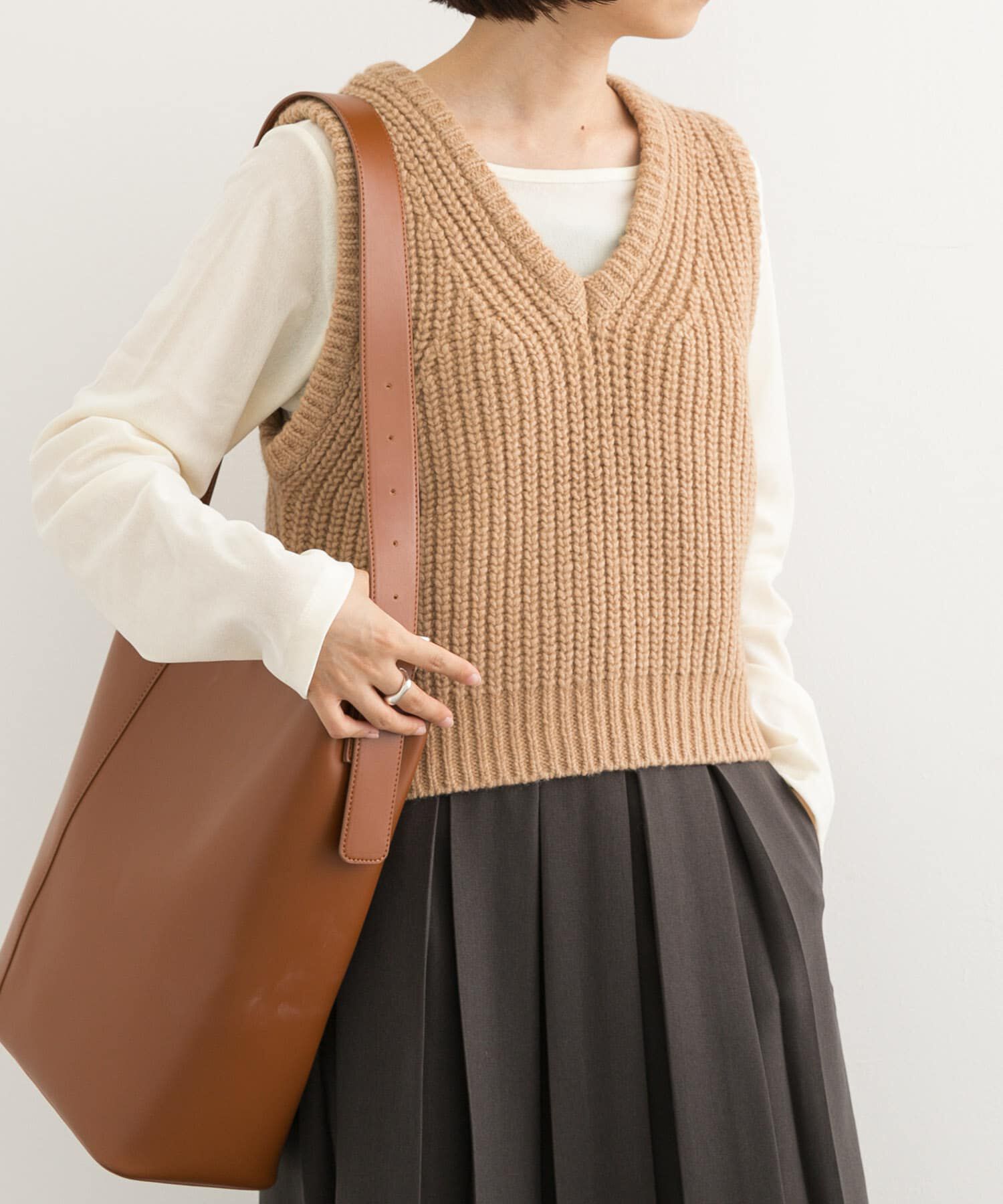 URBAN RESEARCH DOORS「リリヤーンVネックニットベスト」|ベスト・ジレ|