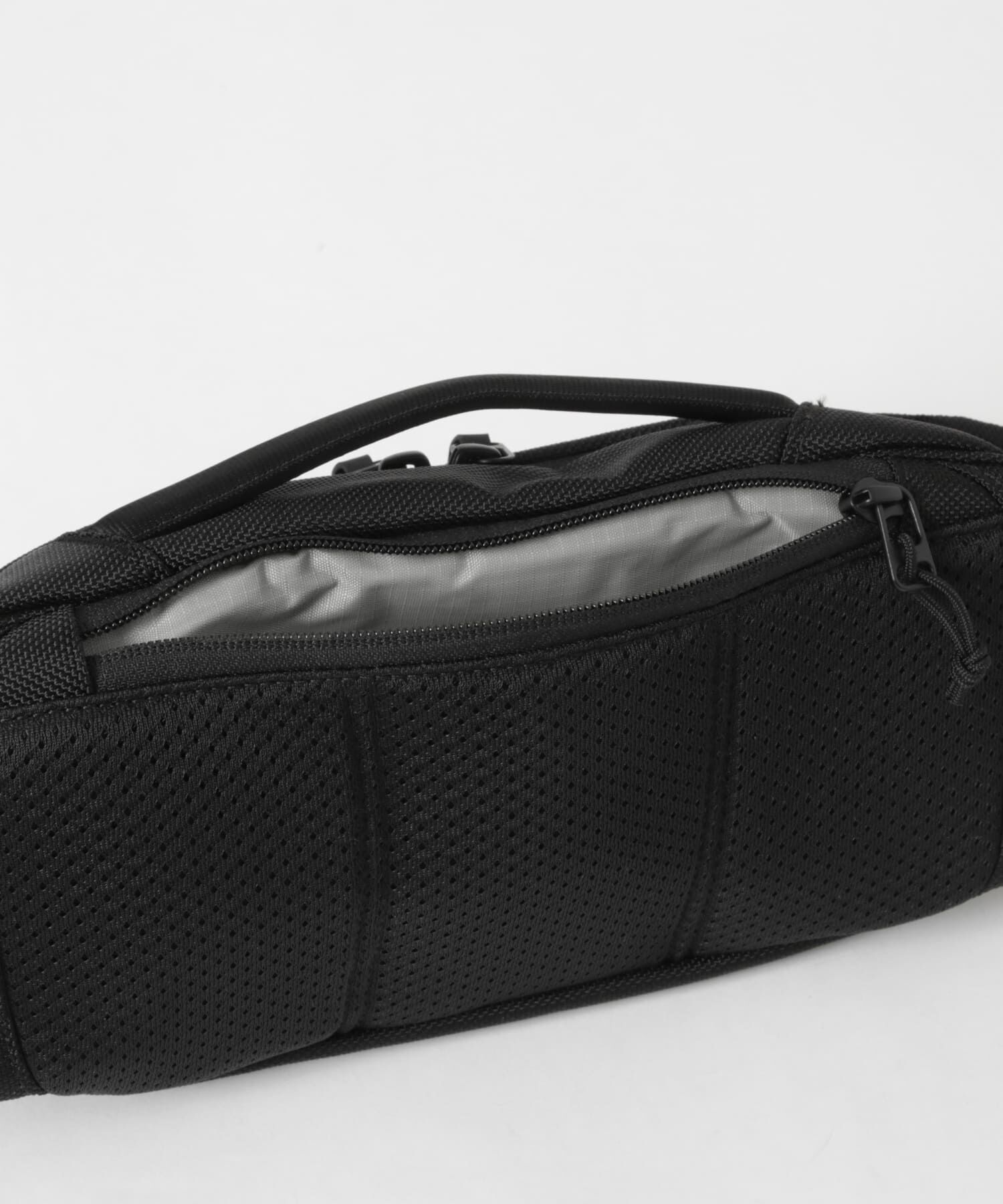 URBAN RESEARCH「Aer　City Sling 3」|ショルダー・メッセンジャー|