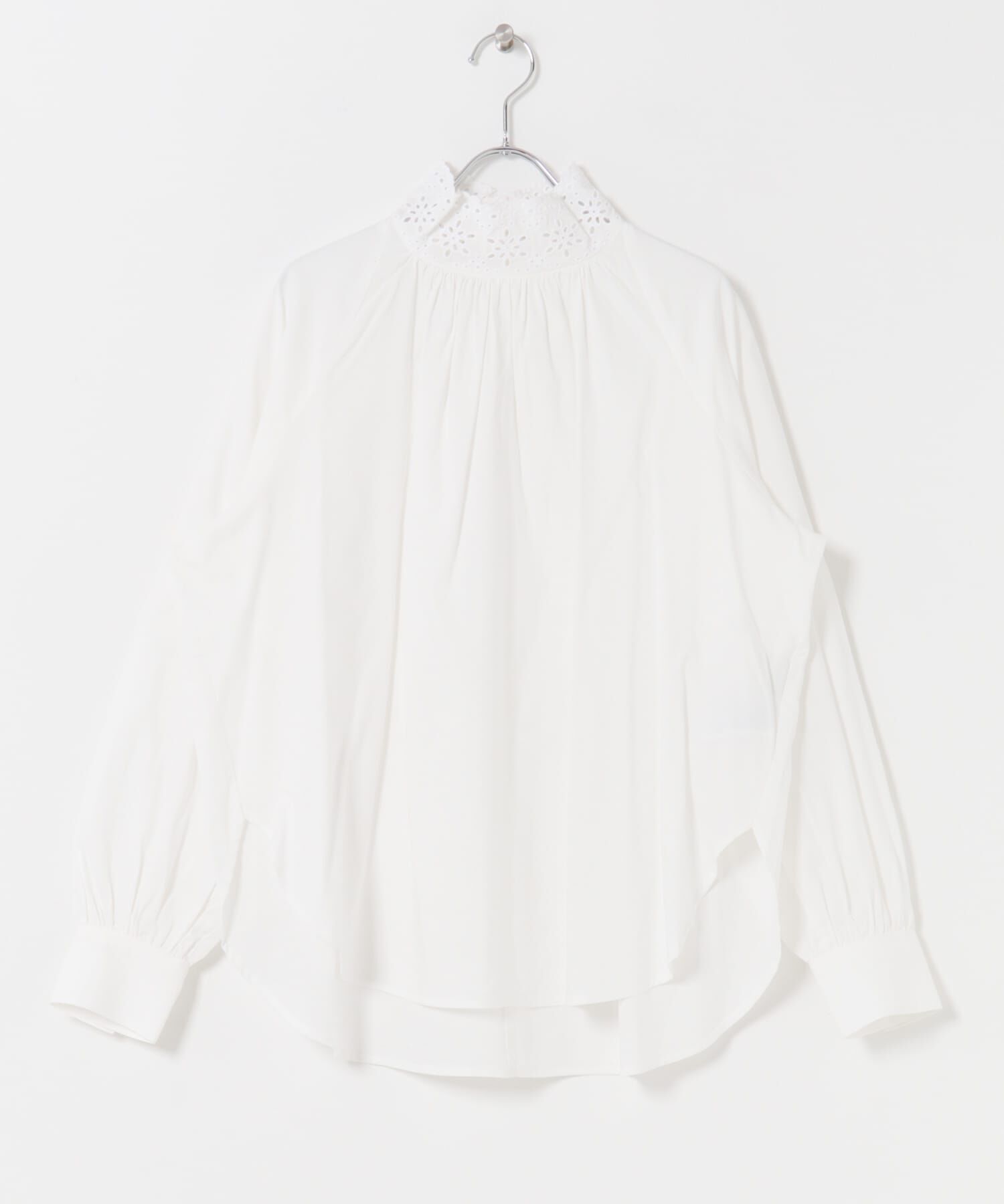 URBAN RESEARCH DOORS「アイレットレース衿ブラウス」|シャツ・ブラウス|