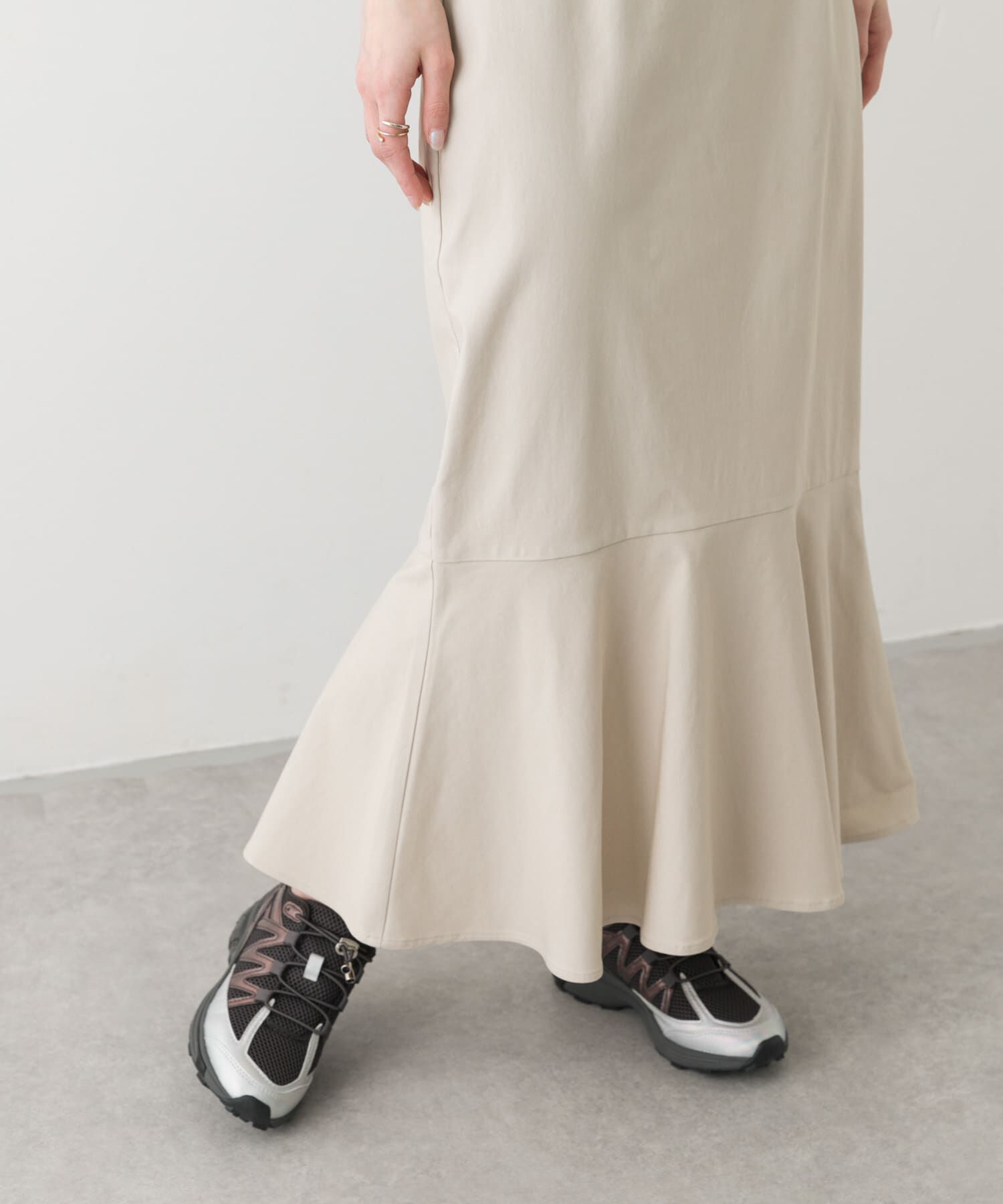 SENSE OF PLACE by URBAN RESEARCH「『WEB/一部店舗限定サイズ』ストレッチハイウエストマーメイドスカート」|スカート|