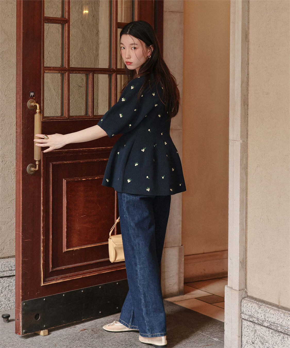 titivate「フラワー刺繍ペプラムニットトップス」|ニット・セーター|