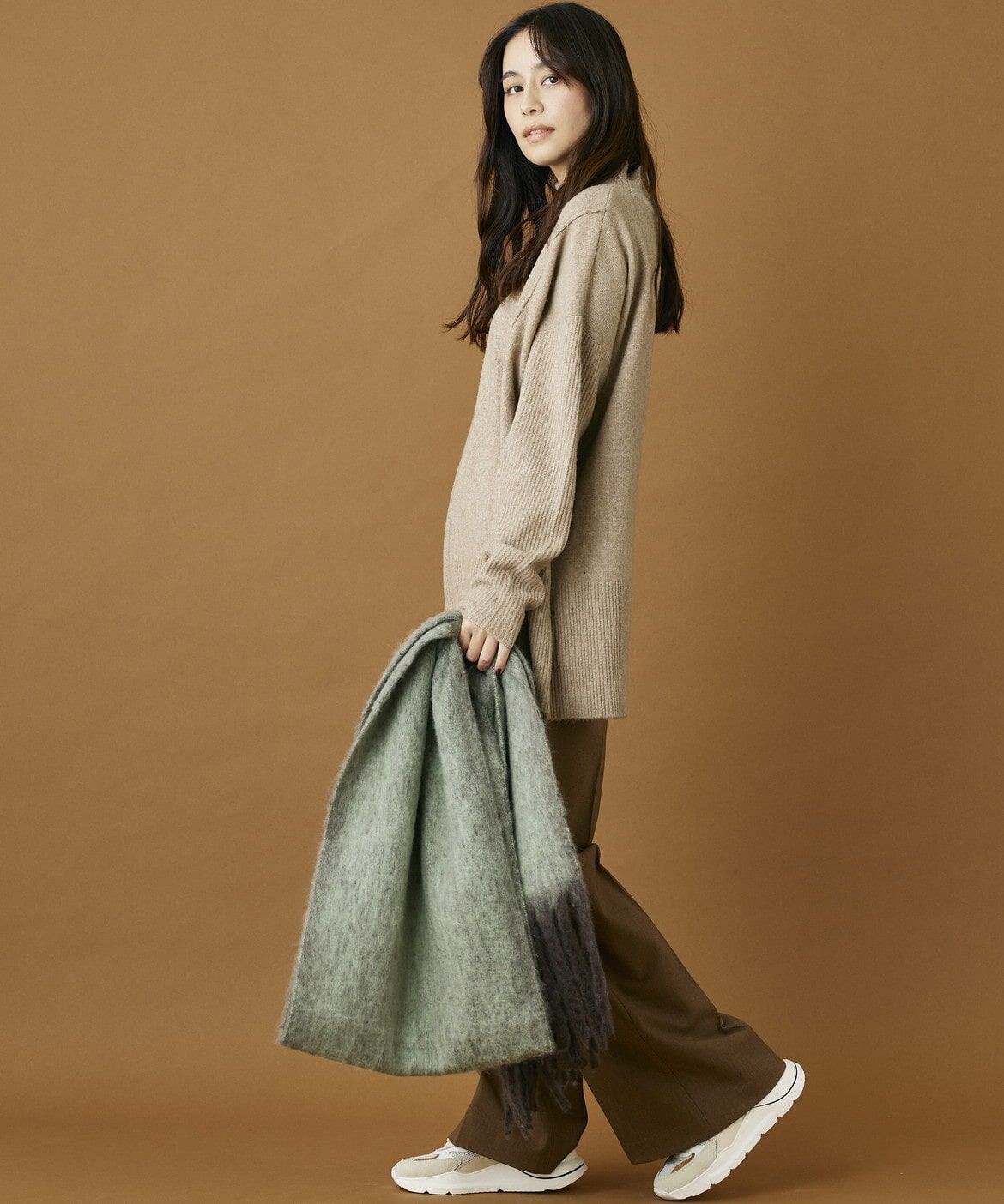 INED「《INED CLARO》ヘアリーカラーマフラー」|ストール|