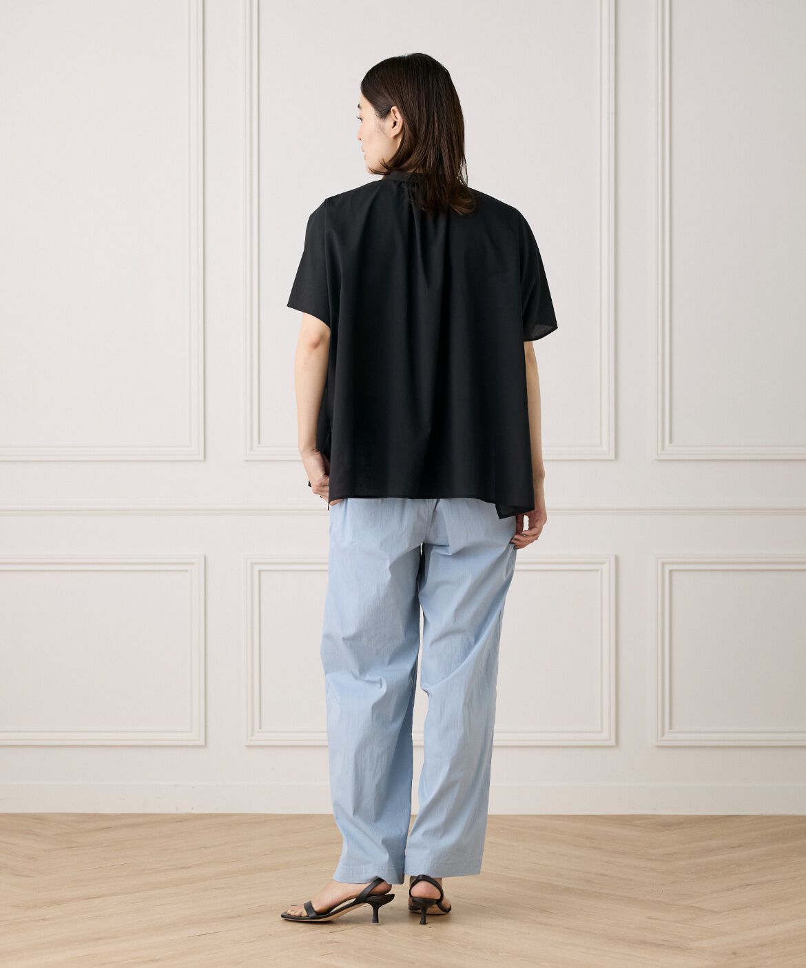 7-IDconcept.「《WEB限定カラー》ポンチョ風バンドカラーブラウス」|シャツ・ブラウス|