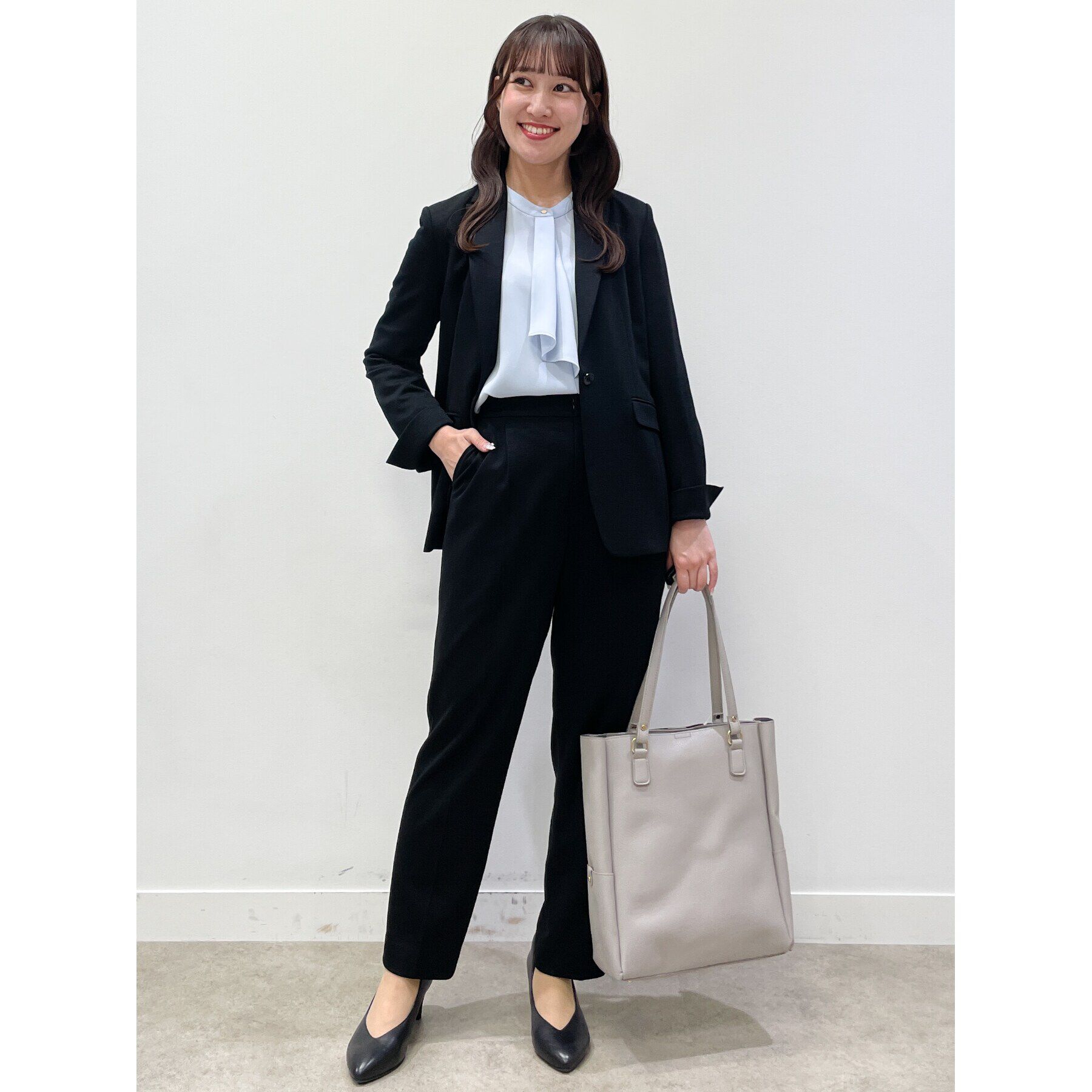 Reflect「【WEB限定カラーあり／接触冷感／マシンウォッシュ】ボータイ風デザインブラウス」|シャツ・ブラウス|