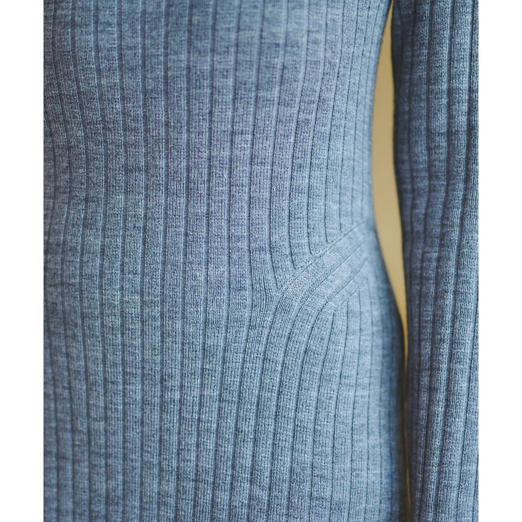 DRESSTERIOR「【otonaMUSE11月号掲載/手洗い可】デコルテリブニットワンピース」|ワンピース|