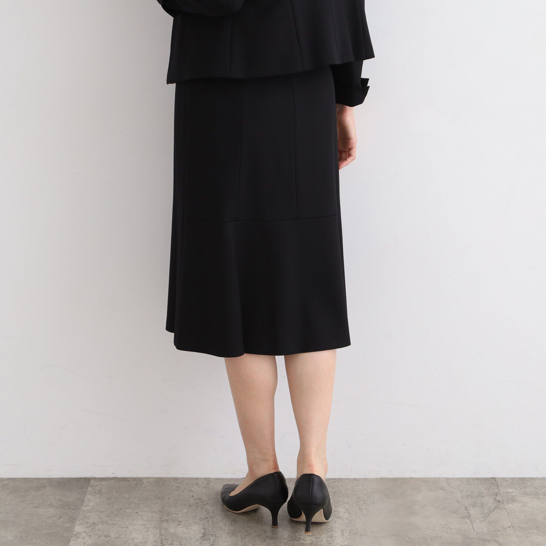 INDIVI「【定番スーツ／ジャージ素材】セミフレアスカート」|スーツ|