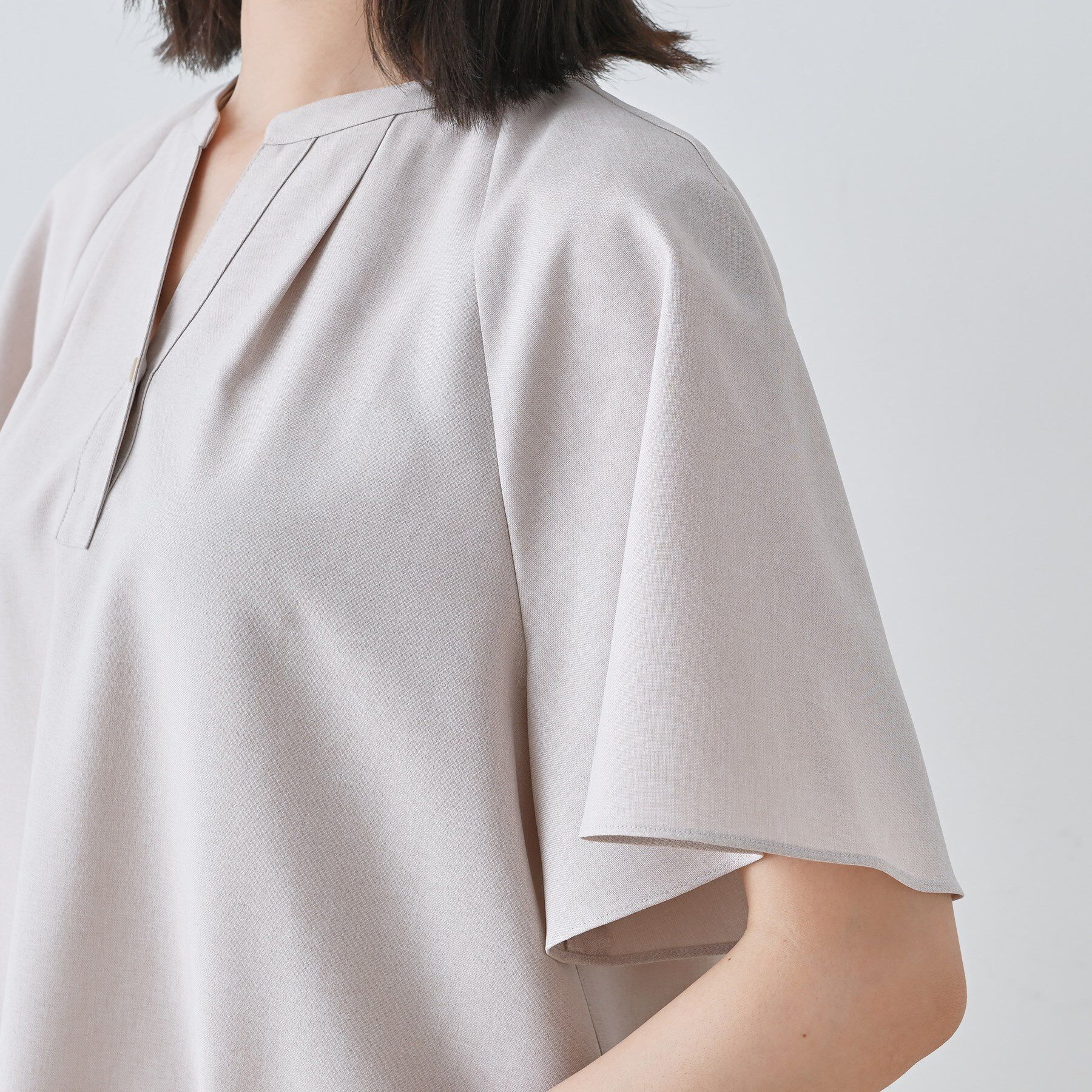 INDIVI「【しわになりにくい】麻調ストレートラインワンピース」|ワンピース|