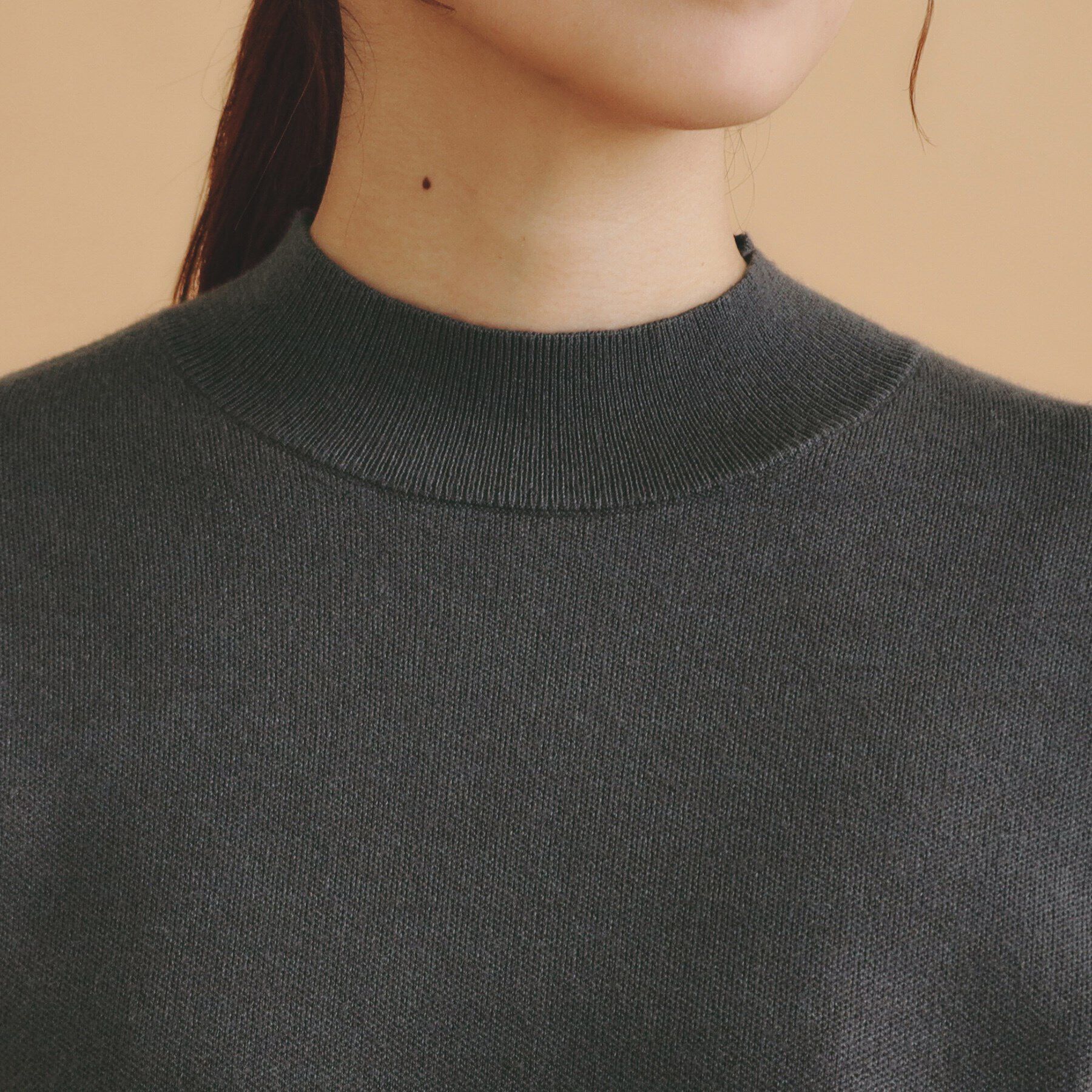 index「《美人百花掲載》フェザースリーブハイネックニット【洗濯機洗い可】」|ニット・セーター|