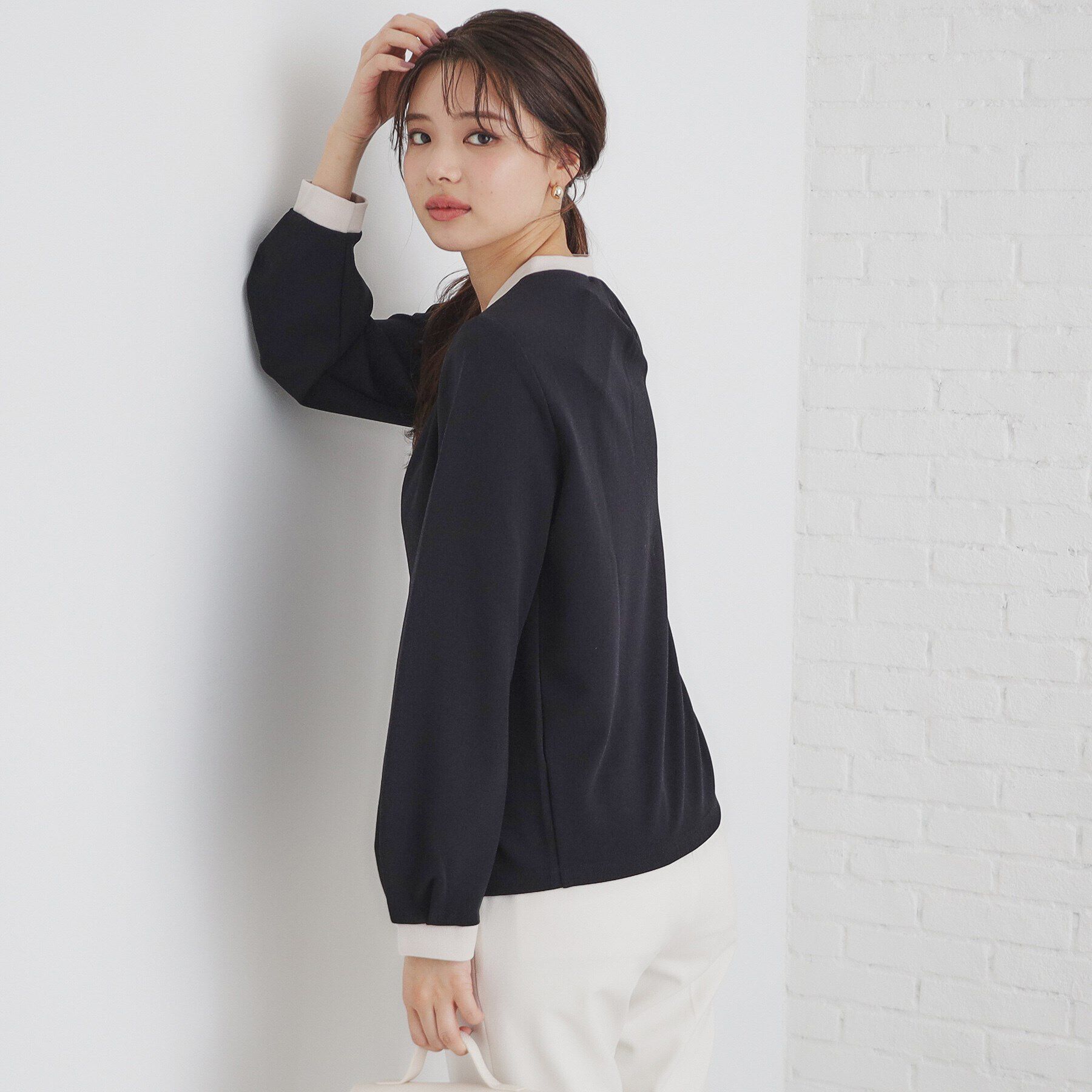 index「バイカラーデザイントップス【洗濯機洗い可】」|Tシャツ・カットソー|