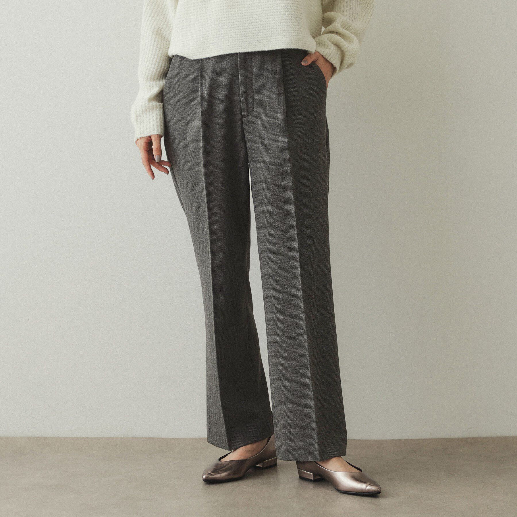 OPAQUE.CLIP「《S-LLsize》裏起毛ストレッチフレアパンツ【吸湿発熱/洗濯機洗い可】」|その他|グレー(212)