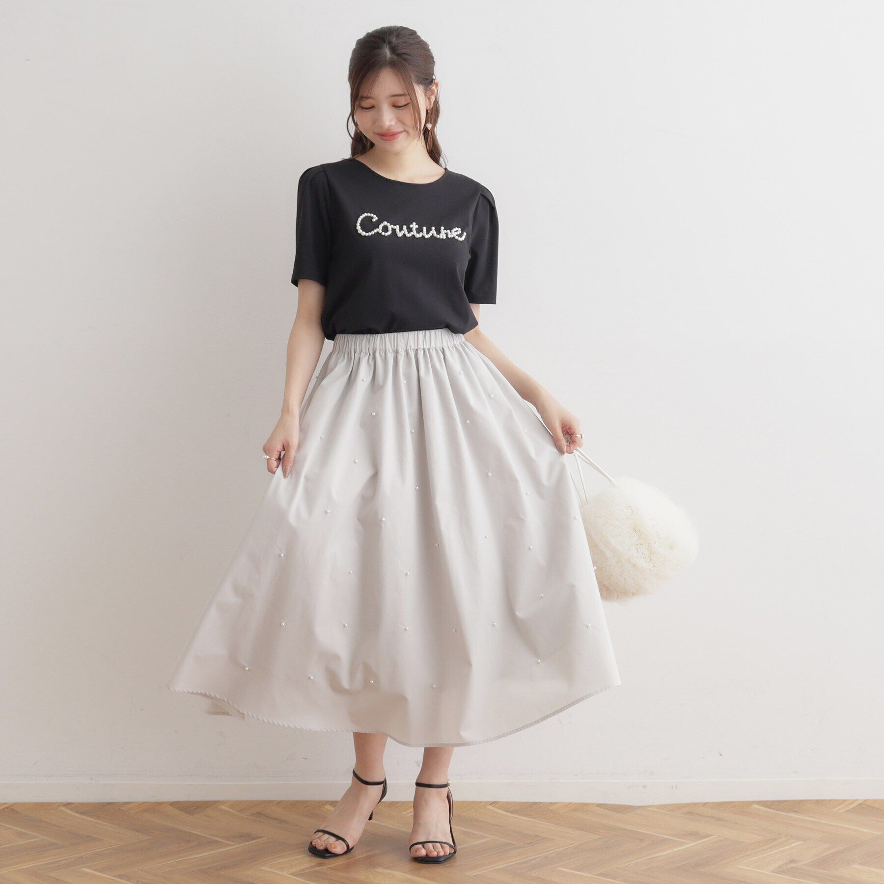 Couture broach「【ほの甘、大人のフェミニンカジュアルT】パール調ロゴT」|Tシャツ・カットソー|