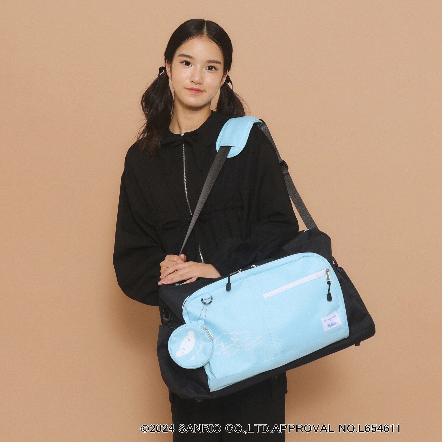 PINK-latte「【サンリオキャラクターズコラボ＆2WAY】ポーチ付きボストンバッグ」|ボストンバッグ|ブルー(091)