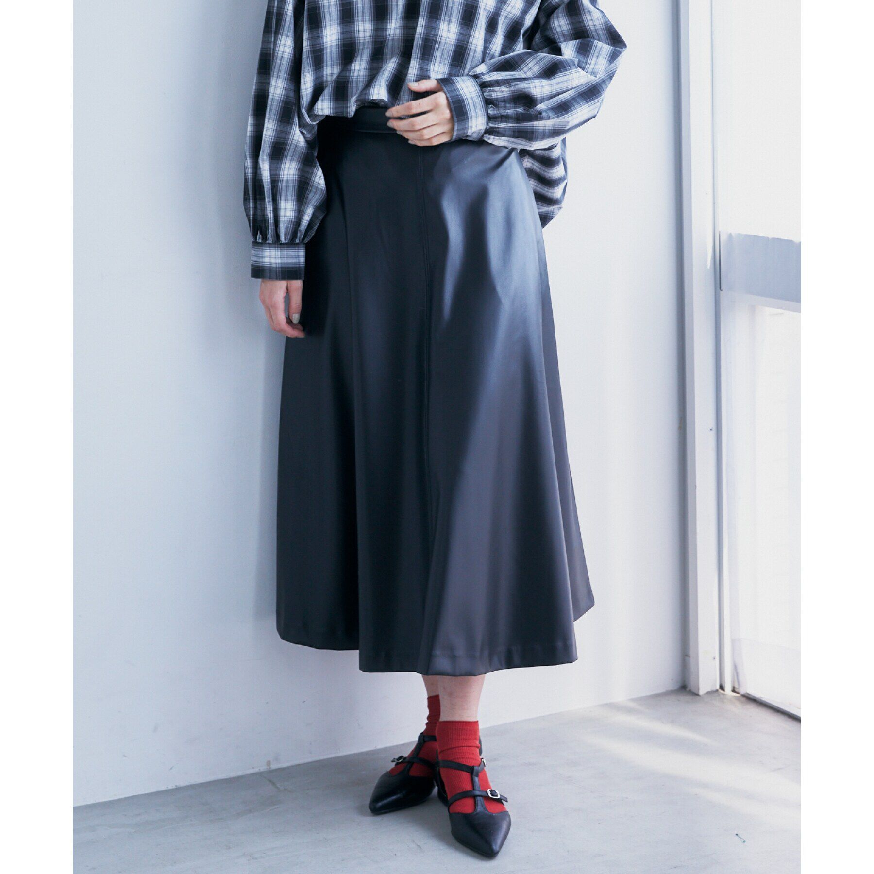 THE SHOP TK「合皮フレアスカート」|スカート|