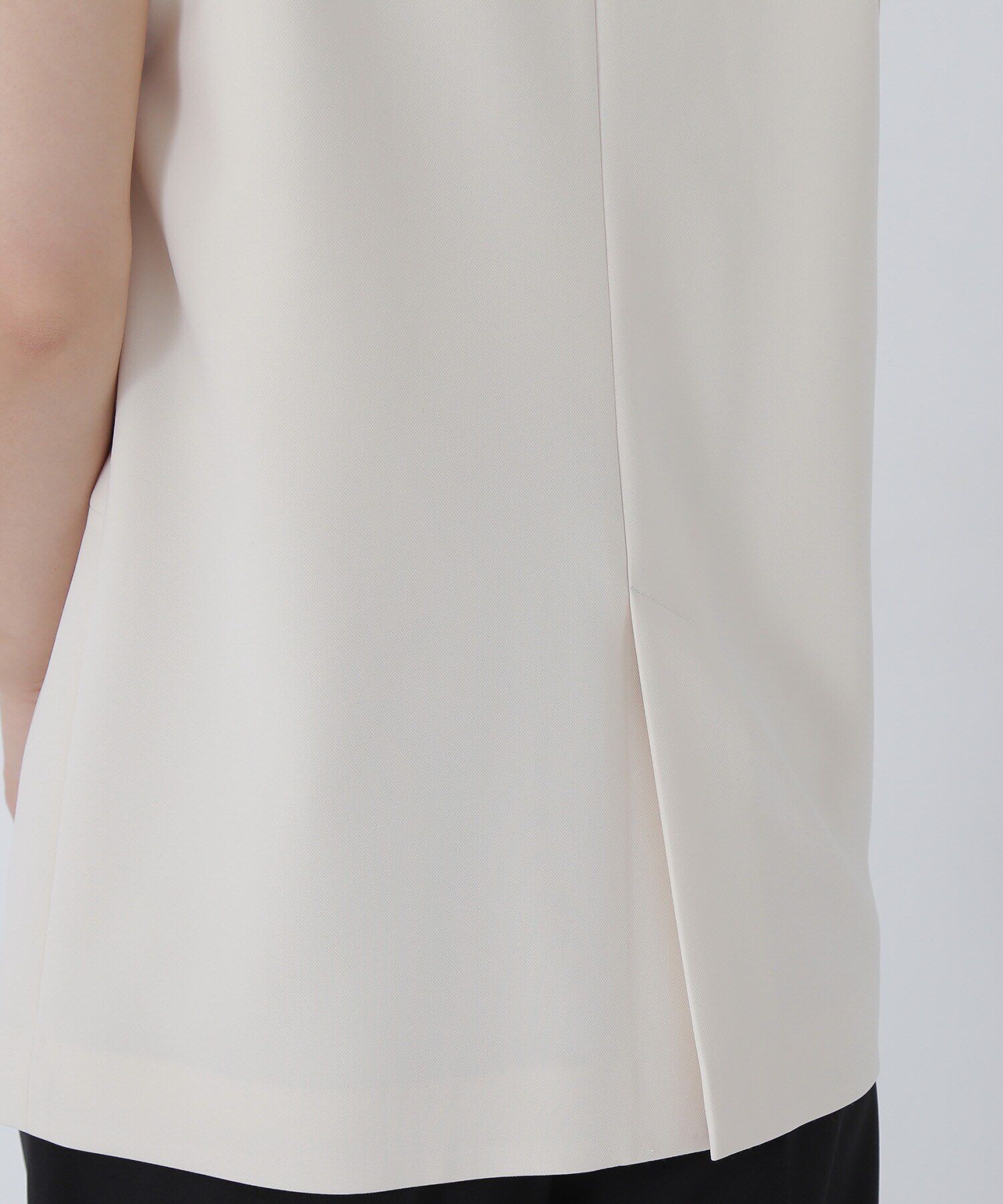  「ノーカラーミニマルジレ」|ブルゾン・スタジャン|