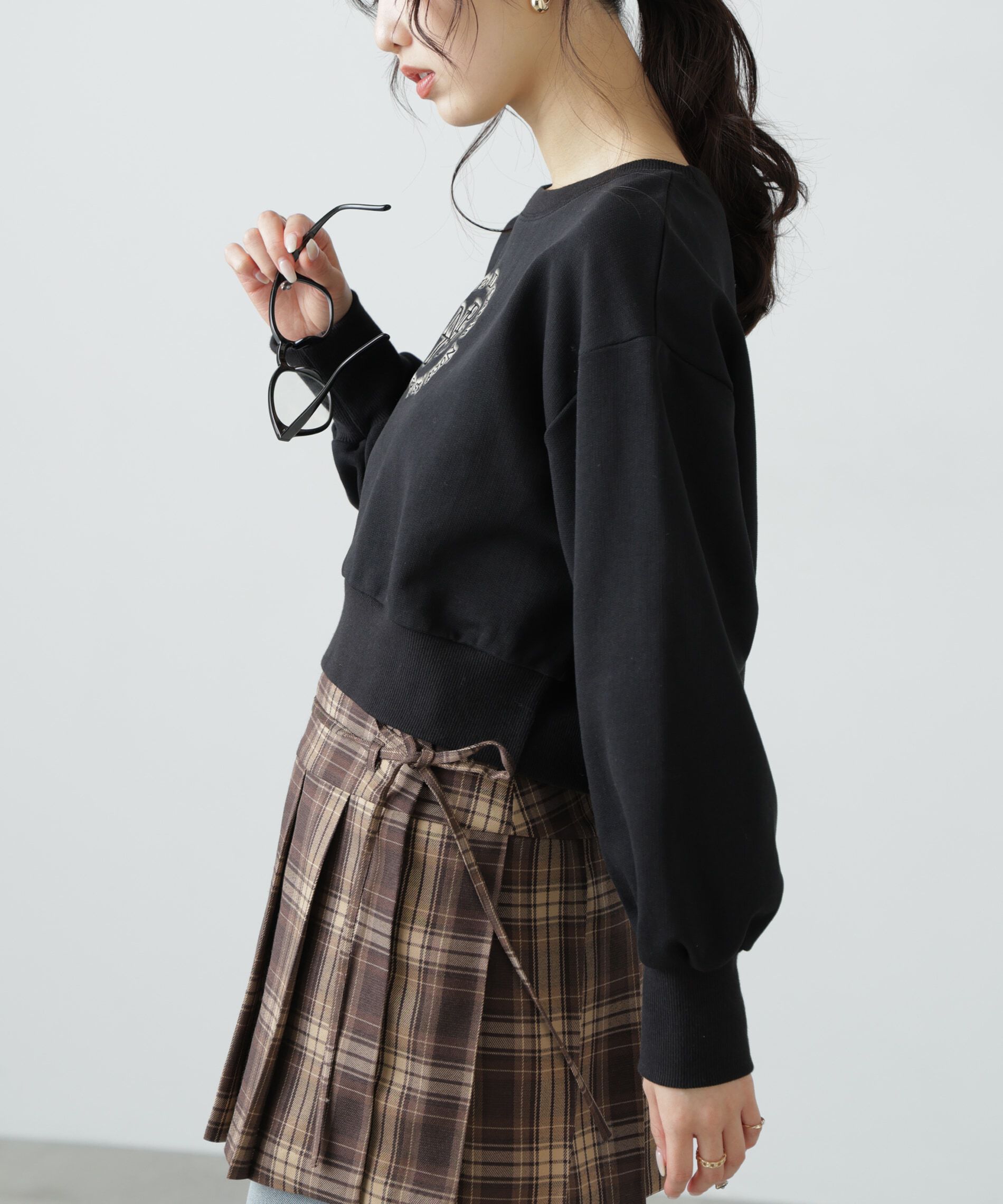  「サークルロゴ刺繍ショート丈スウェット」|Tシャツ・カットソー|