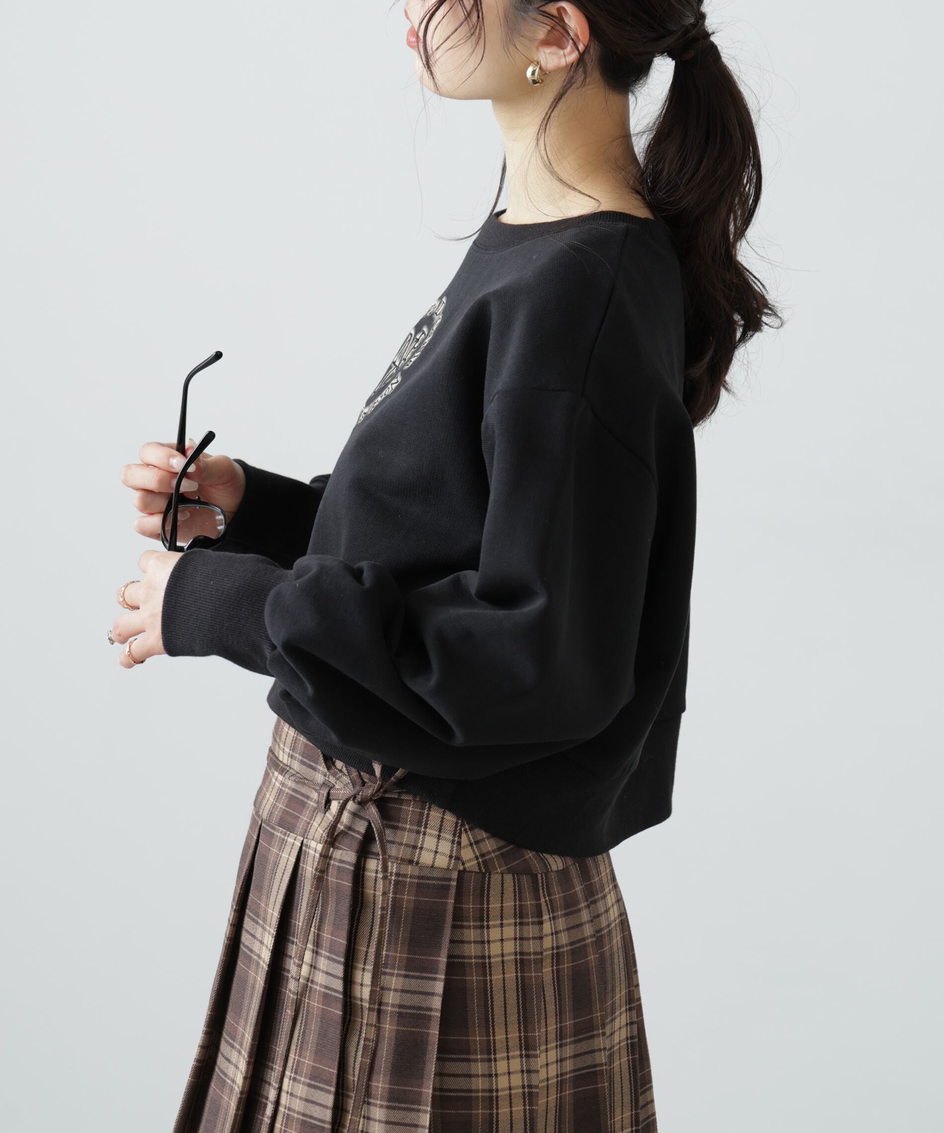  「サークルロゴ刺繍ショート丈スウェット」|Tシャツ・カットソー|