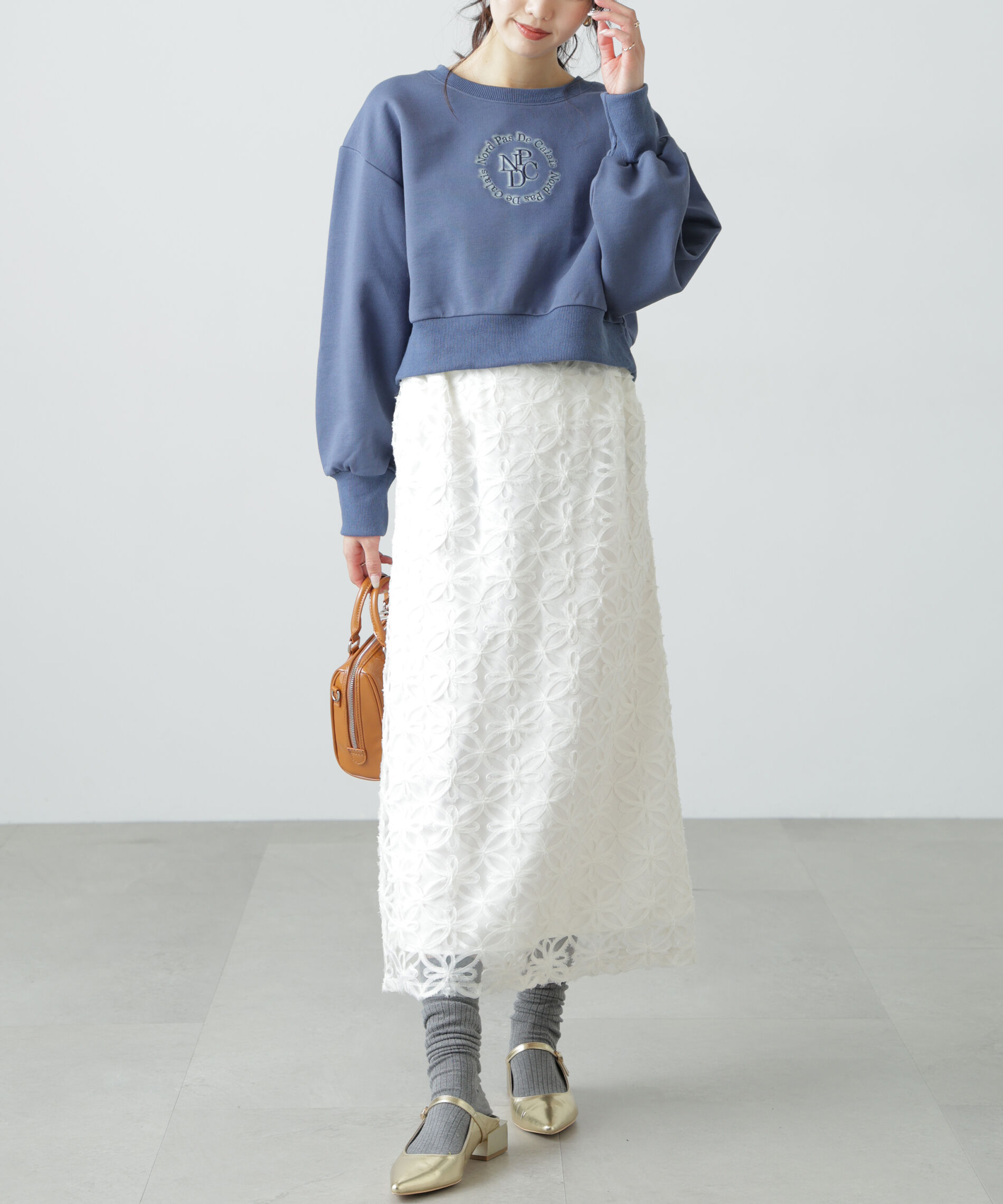  「サークルロゴ刺繍ショート丈スウェット」|Tシャツ・カットソー|