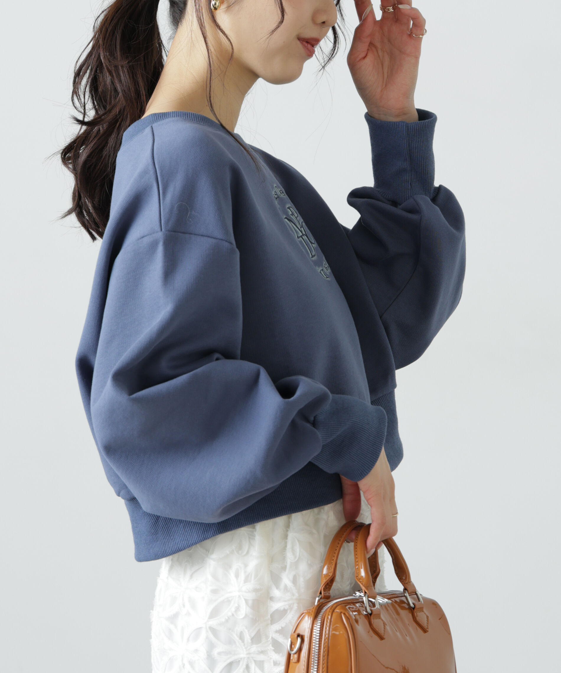  「サークルロゴ刺繍ショート丈スウェット」|Tシャツ・カットソー|