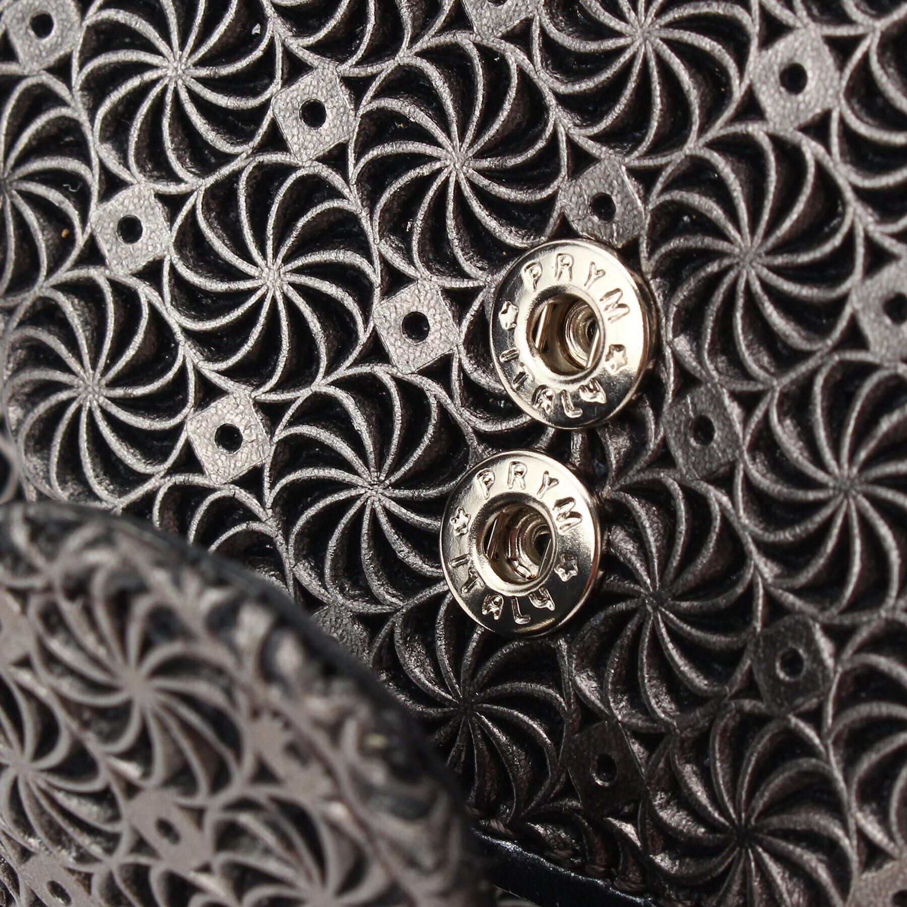 HIROKO HAYASHI「GIRASOLE（ジラソーレ）チェーン付長財布」|財布|