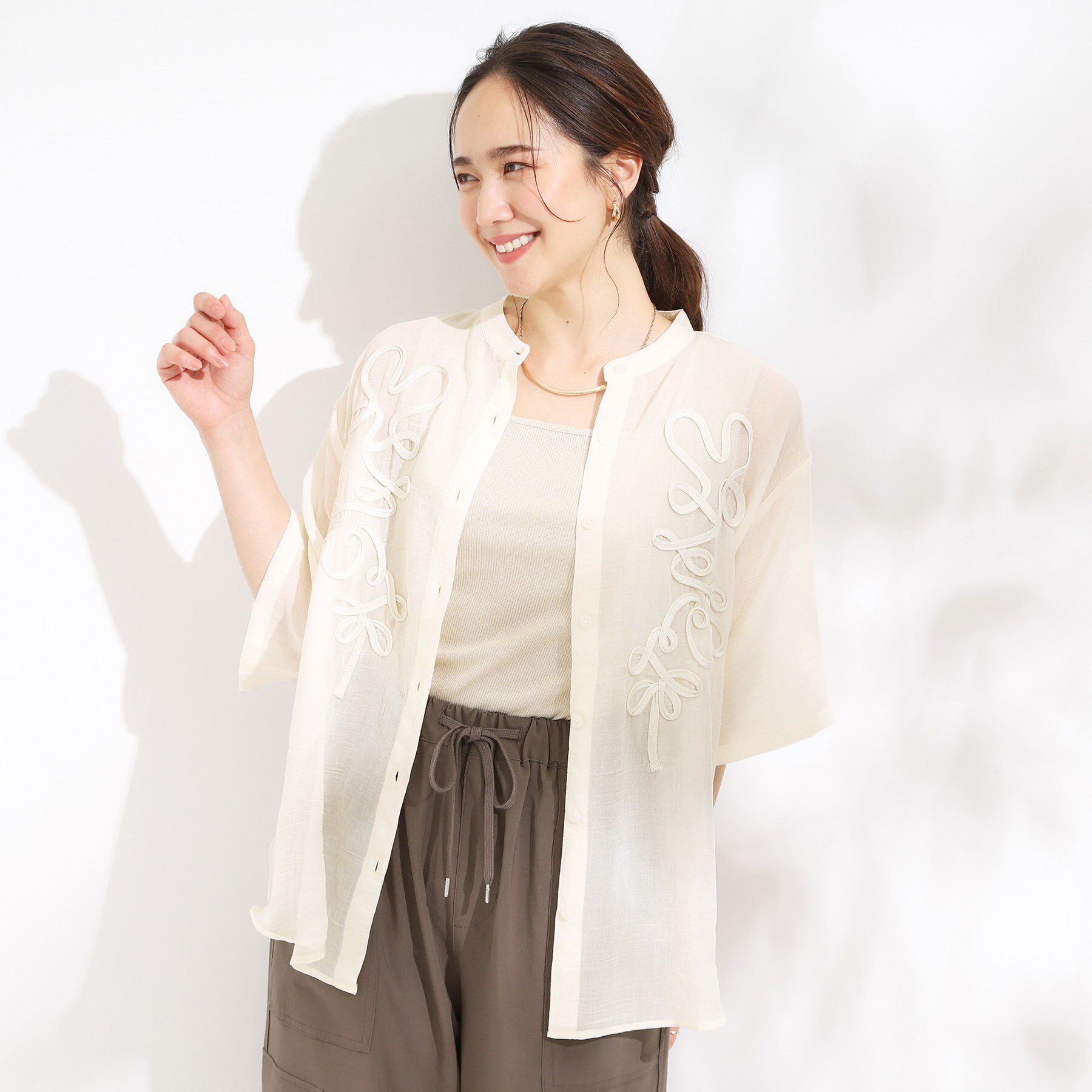 SHOO･LA･RUE「【S-LL】一枚で着映え コード刺繍シャツ」|シャツ・ブラウス|