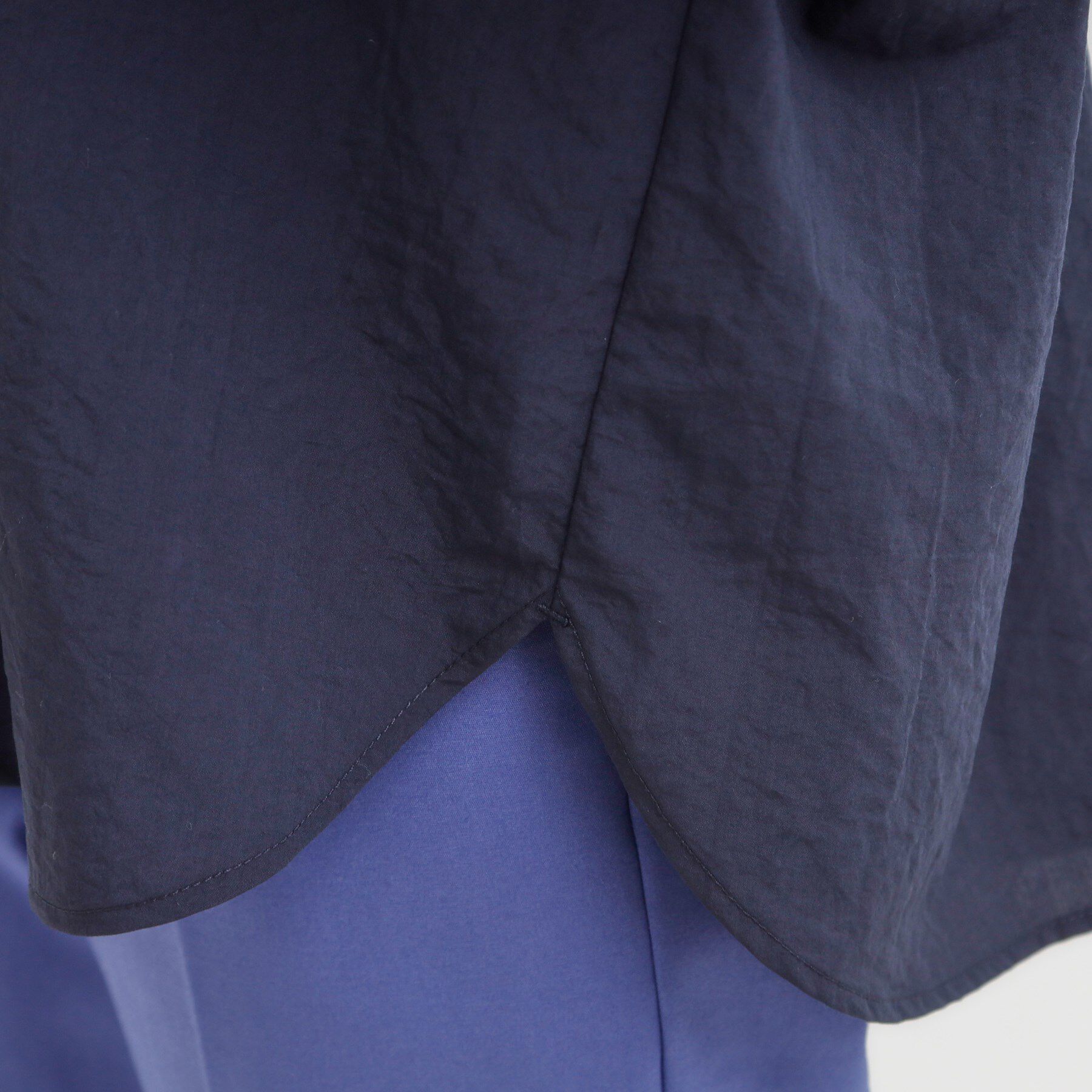 SHOO･LA･RUE「【洗える/S-LL】羽織りにもなる ビックポケットVネックシャツ」|シャツ・ブラウス|