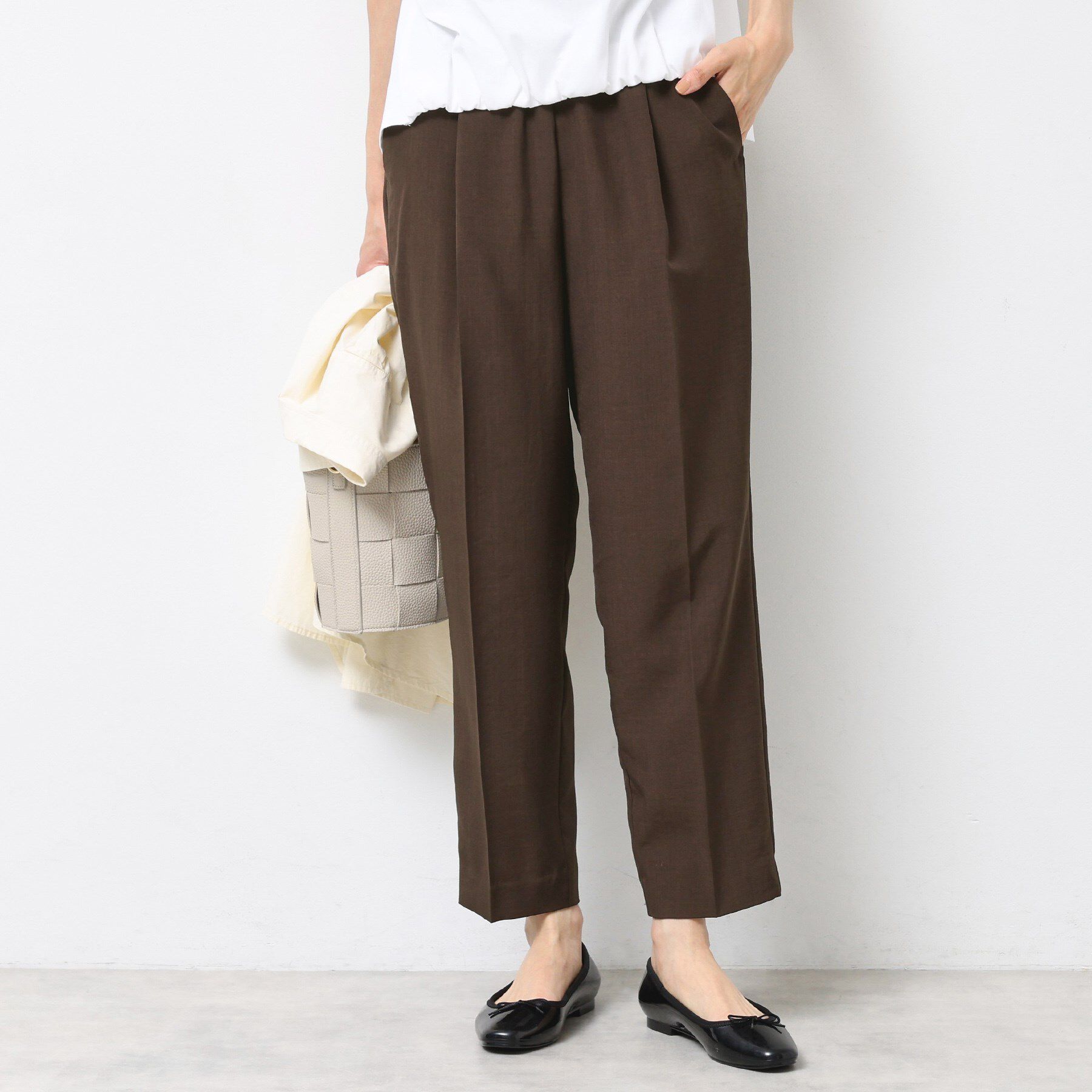 Dessin「【ウエストゴム・洗える】センターライン入りテーパードパンツ（XS～L）」|その他|