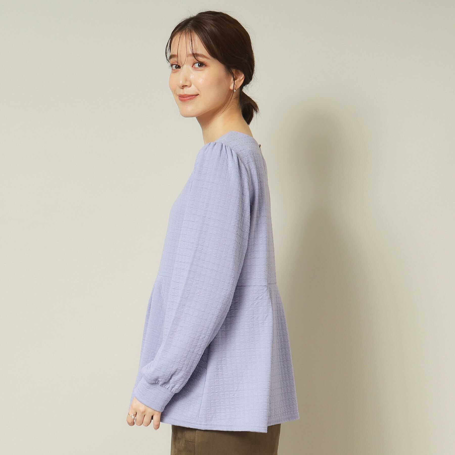 ITS&rsquo;DEMO「【通勤／手洗い可】ペプラムプルオーバー」|Tシャツ・カットソー|