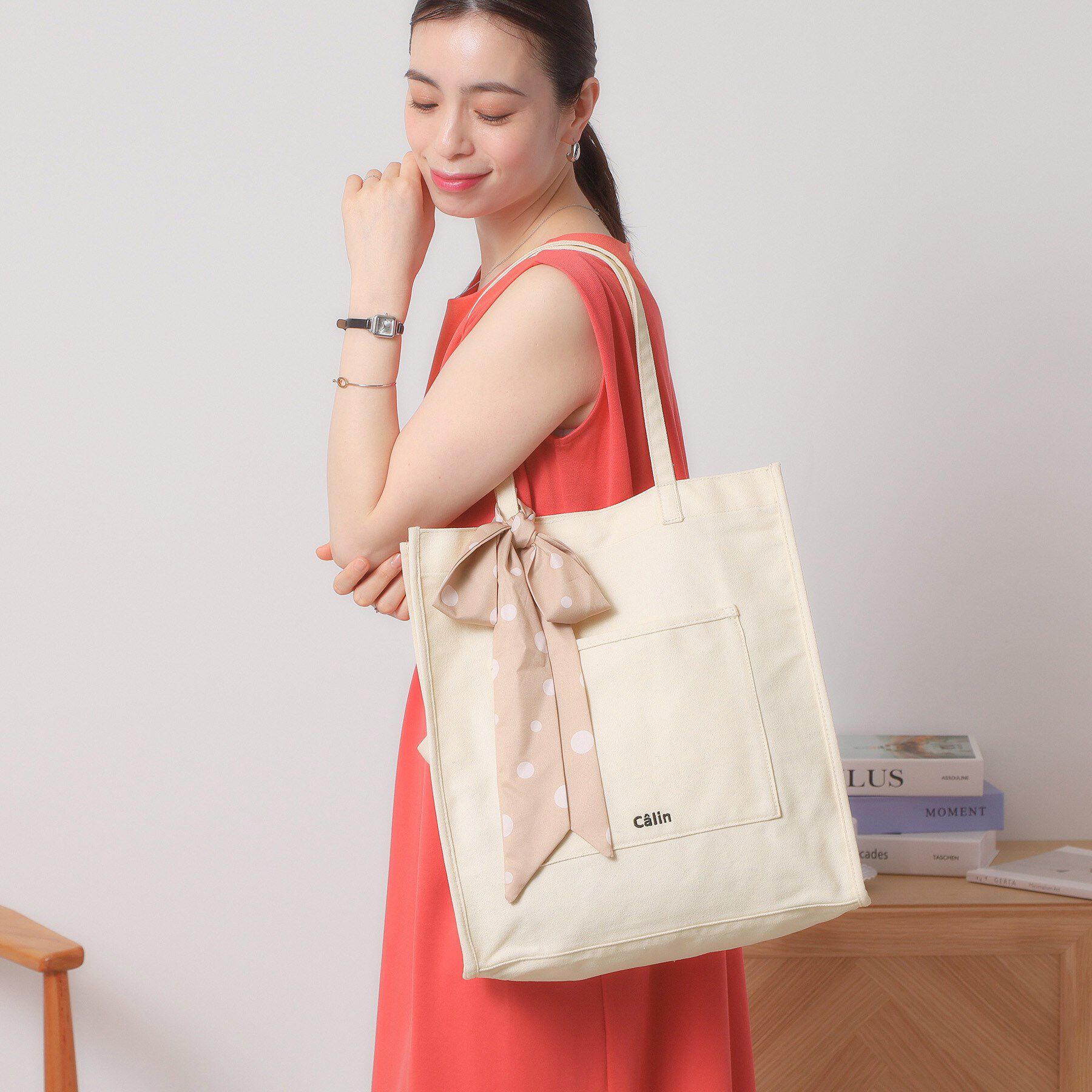 ITS&rsquo;DEMO「【A4対応／推し活】リボン付きキャンバストート」|トートバッグ|