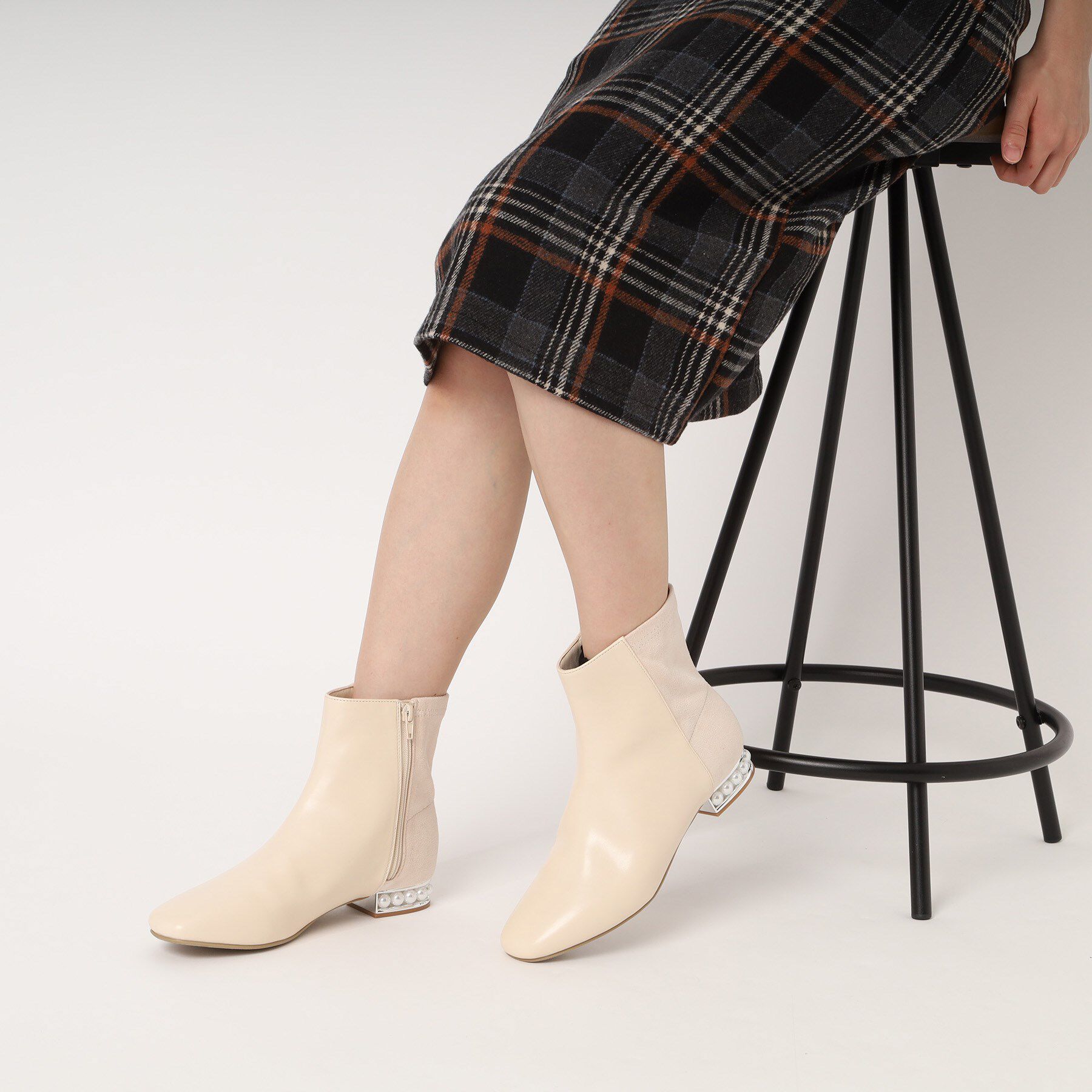 ESPERANZA「パール調ヒールショートブーツ」|ショートブーツ|