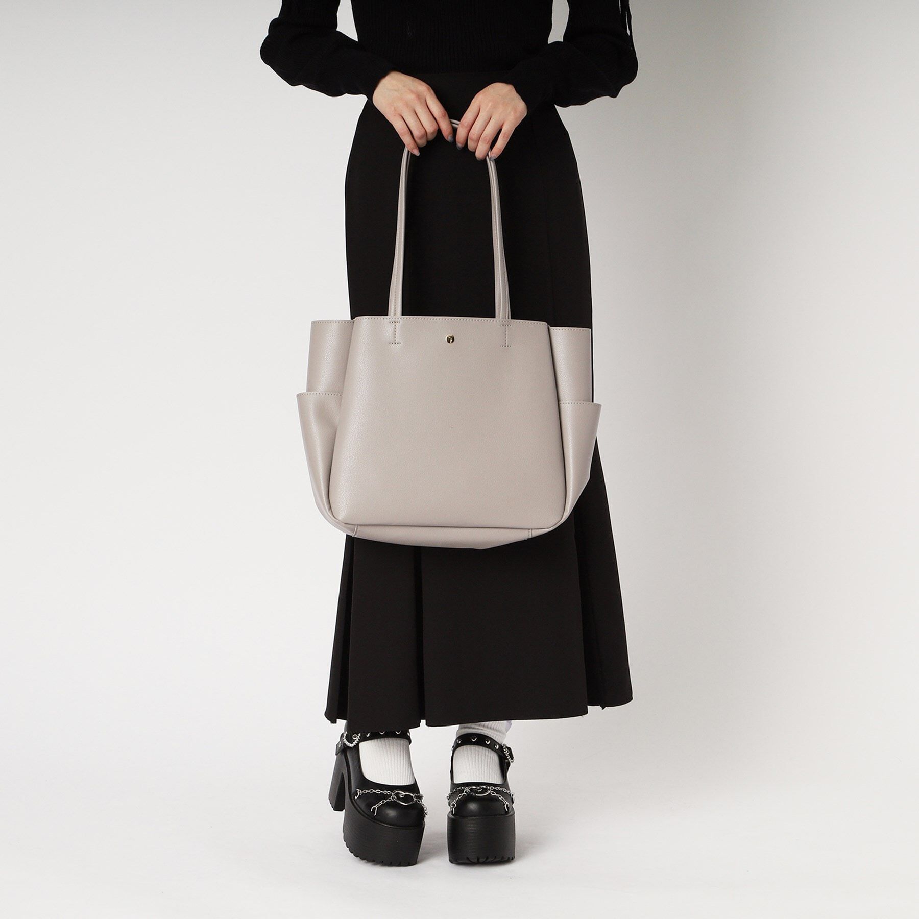 csT&P「厚底ハート付きチェーンパンプス 24SS」|パンプス|