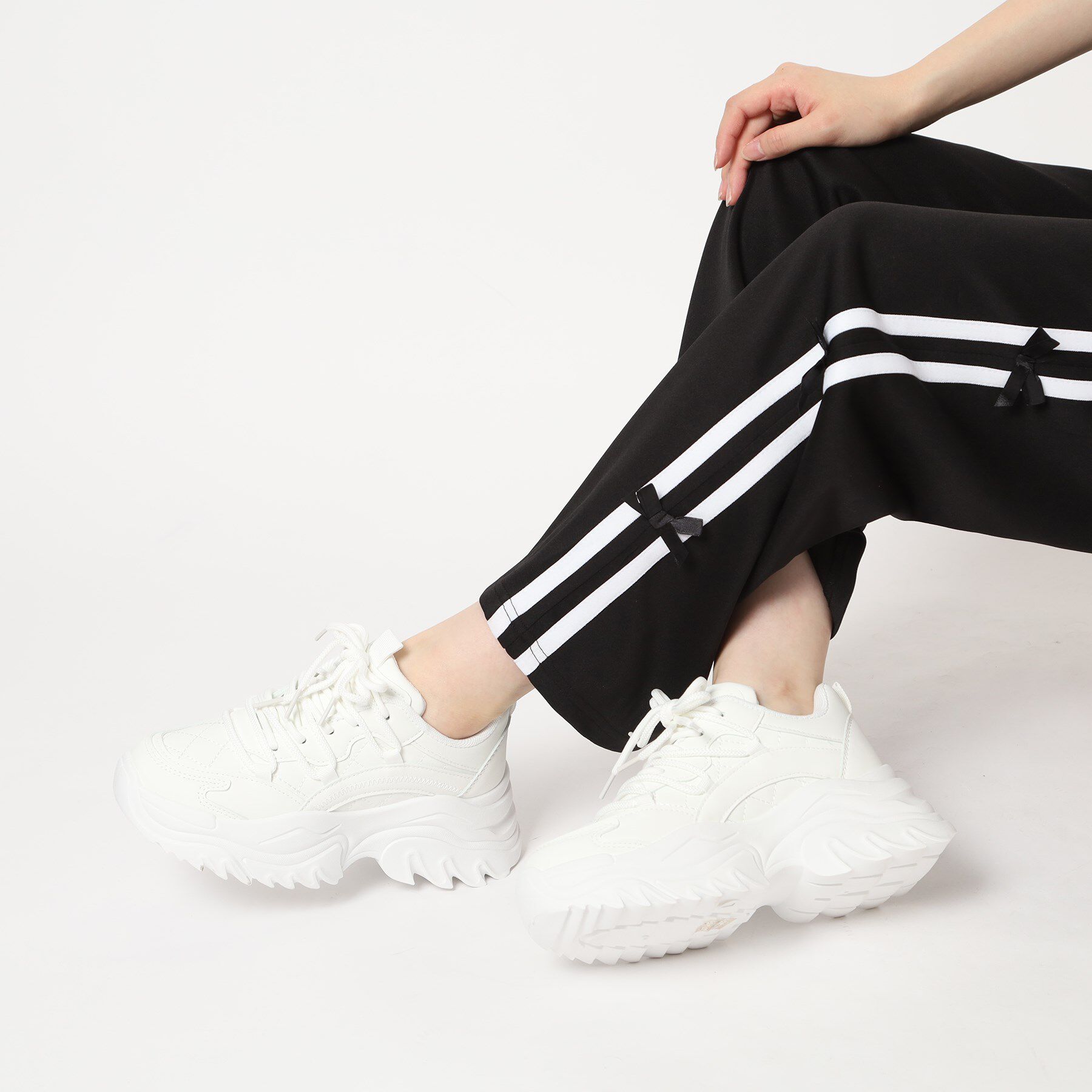 csT&P「厚底ダット韓国風スニーカー」|スニーカー|