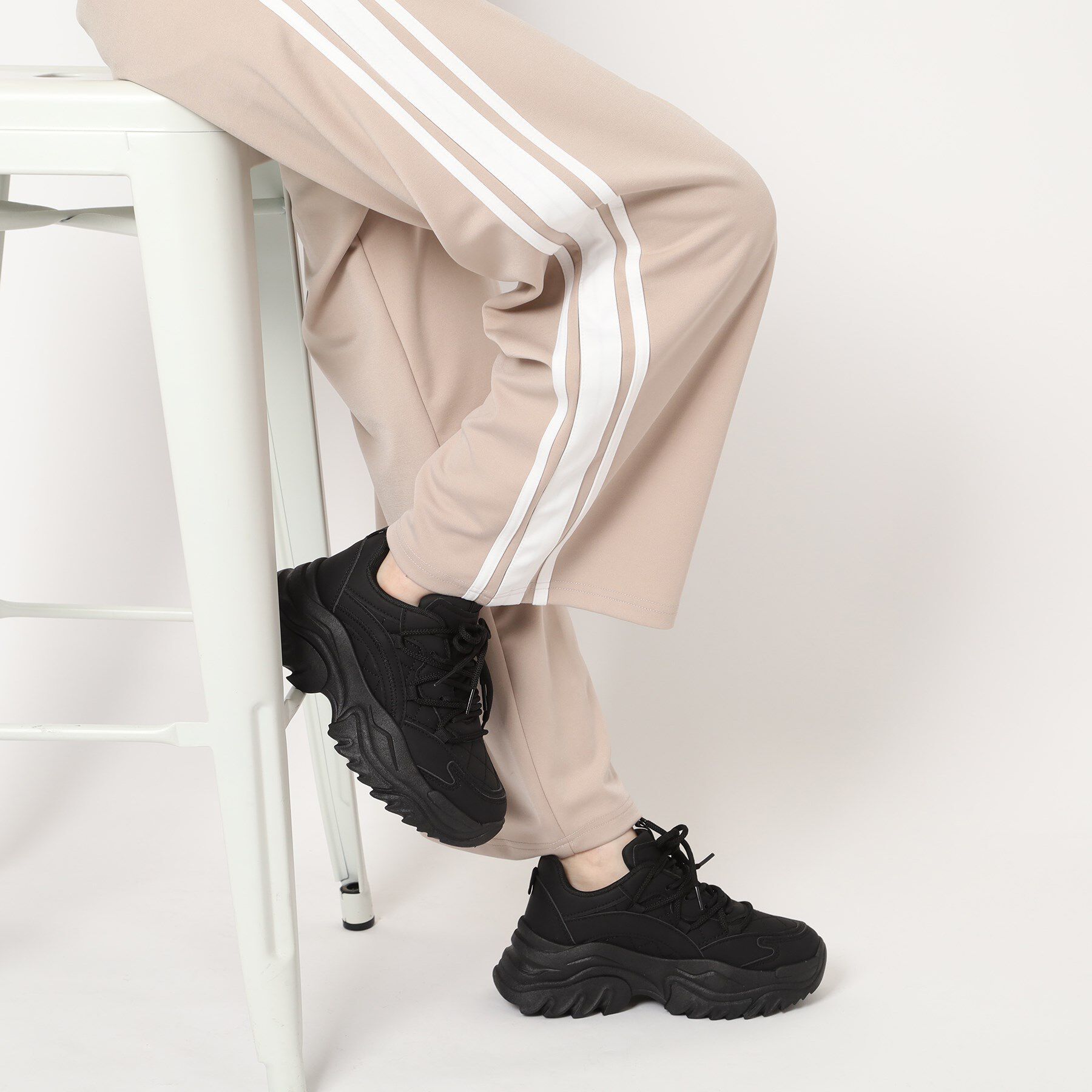 csT&P「厚底ダット韓国風スニーカー」|スニーカー|