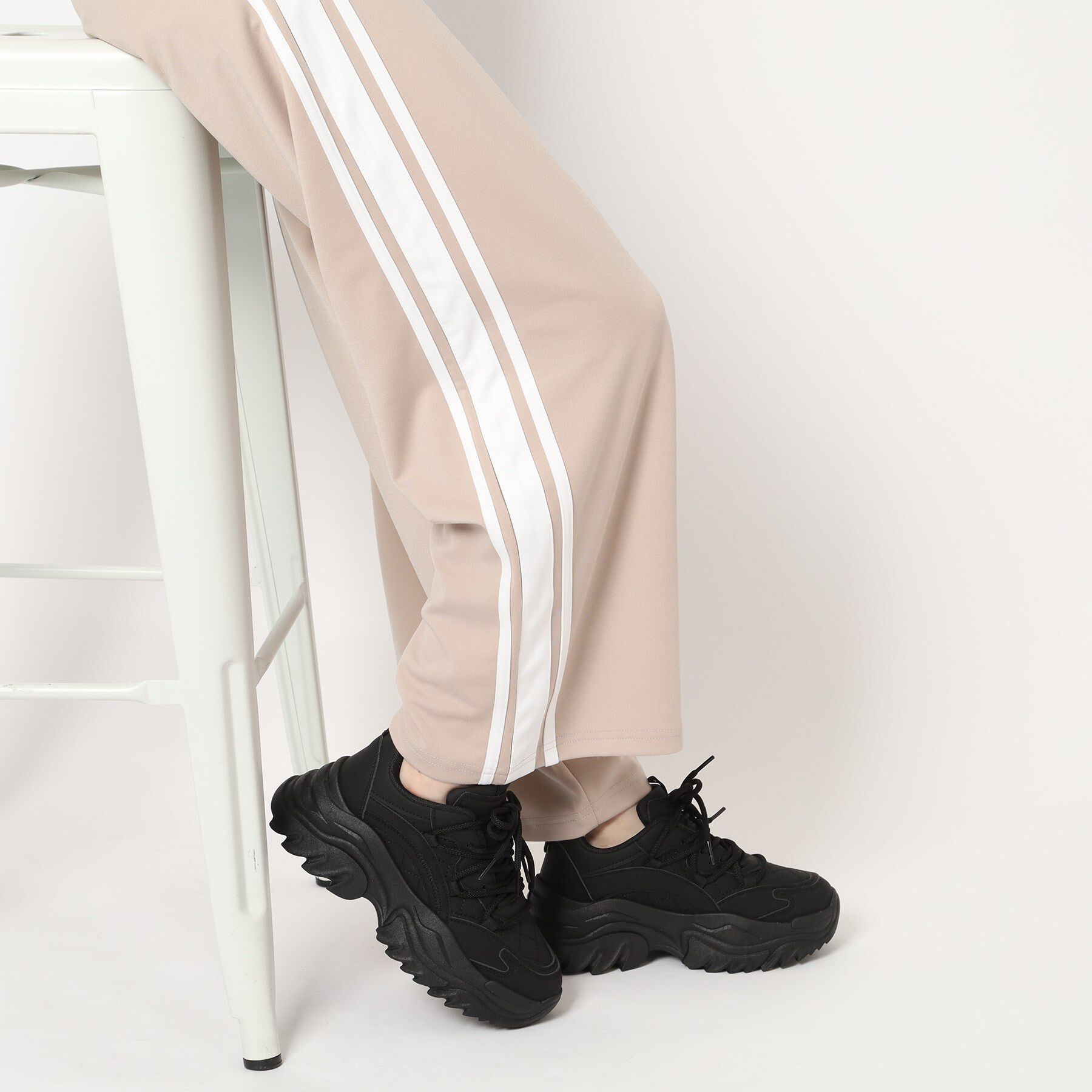 csT&P「厚底ダット韓国風スニーカー」|スニーカー|