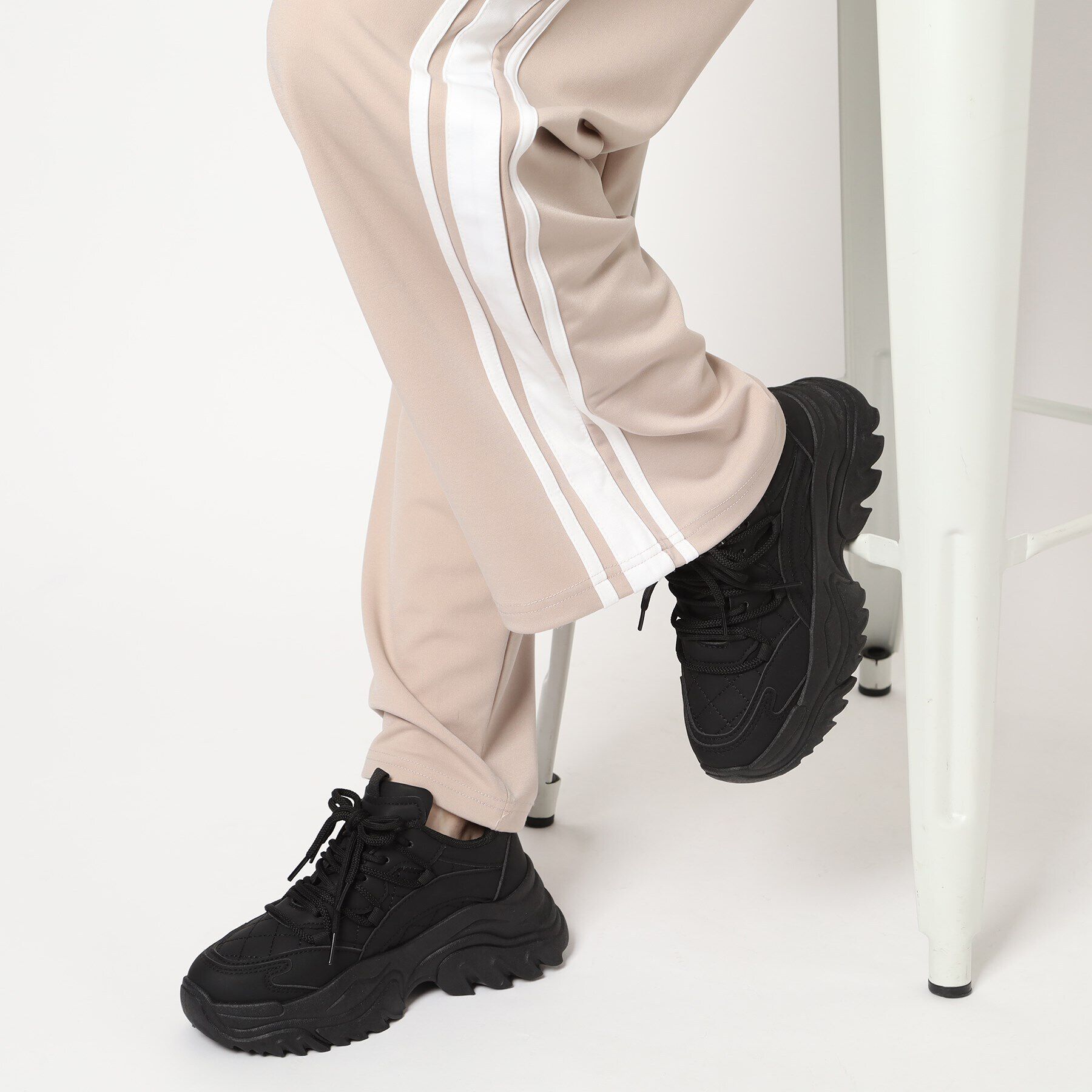 csT&P「厚底ダット韓国風スニーカー」|スニーカー|