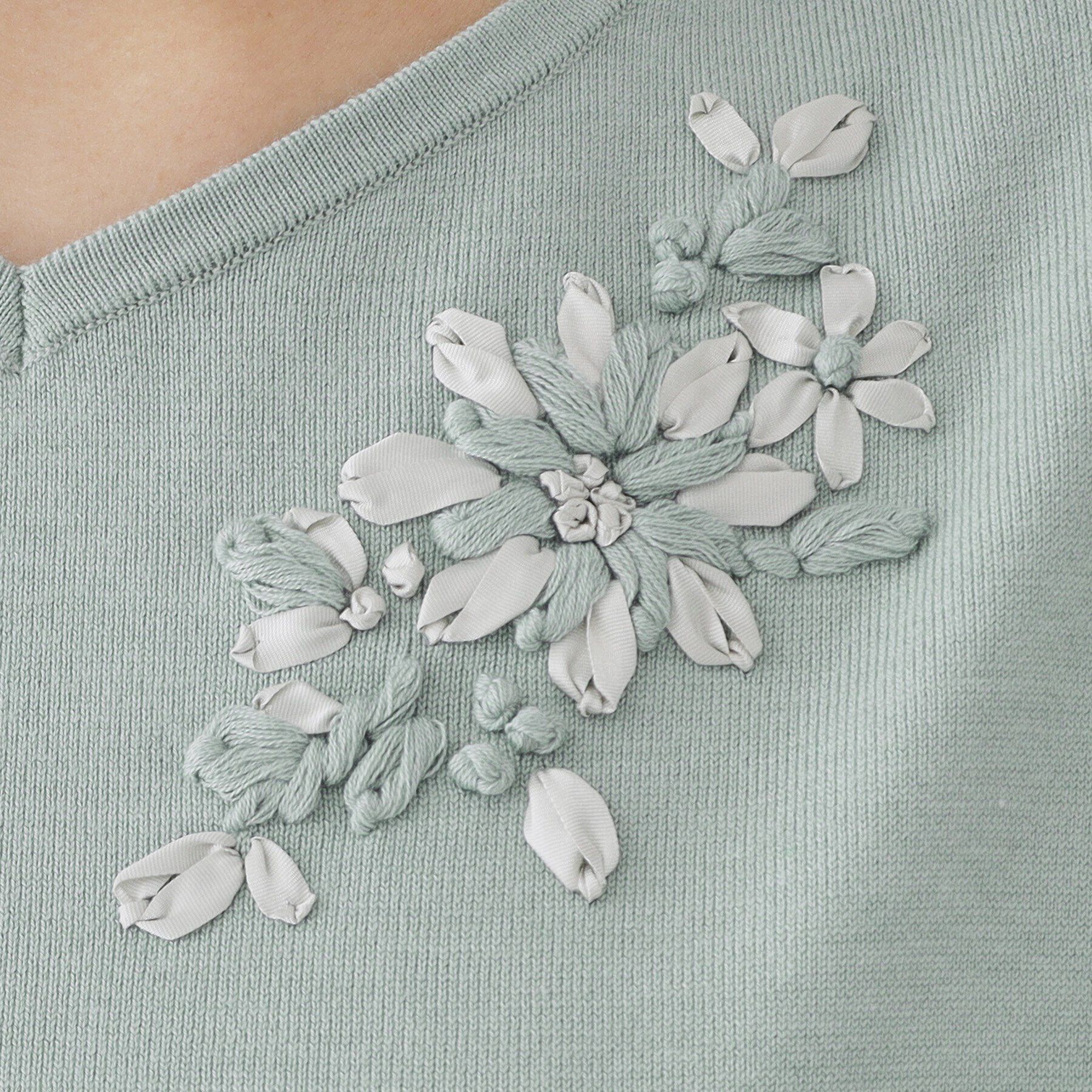SunaUna「【SS～Lサイズ展開／リボン刺繍】クラフトニット」|ニット・セーター|