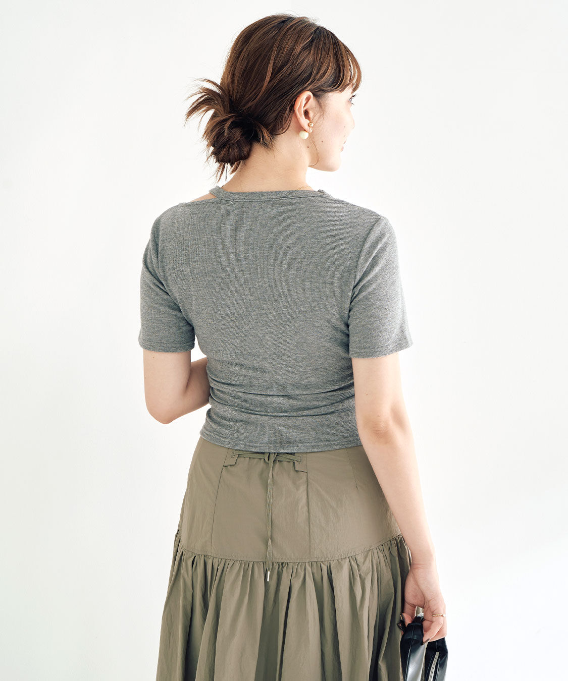 COCO DEAL「スリットギャザーロゴTシャツ」|Tシャツ・カットソー|