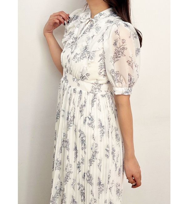 MERCURYDUO「花柄ラッフルプリーツティアードハーフスリーブワンピース」|ワンピース|