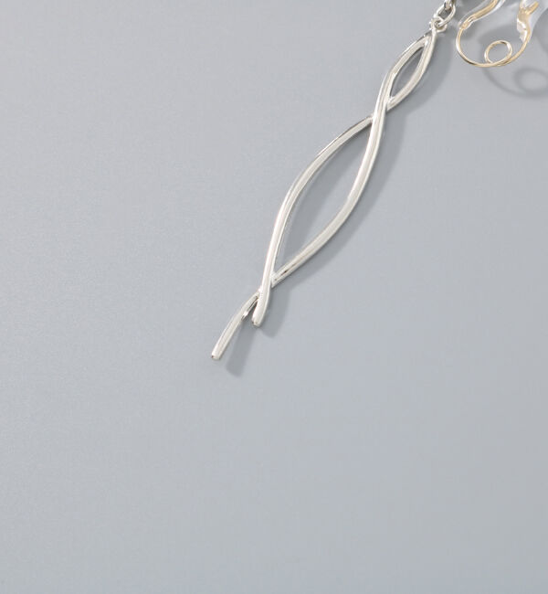  「【金属アレルギー対応】【痛くないシリーズ】スウィングクリスタルループフィットイヤリング　シルバー」|イヤリング|