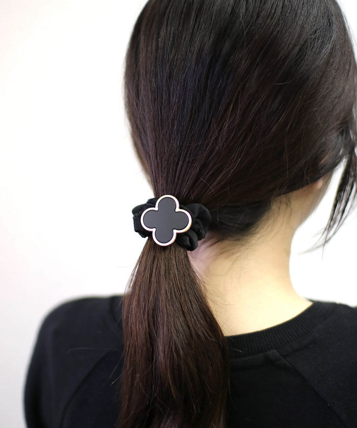 BACKYARD FAMILY「ヘアゴム 子供 クローバー ベロア 通販 シュシュ 髪飾り キッズ 子ども 女の子 卒園式 入園式」|その他|