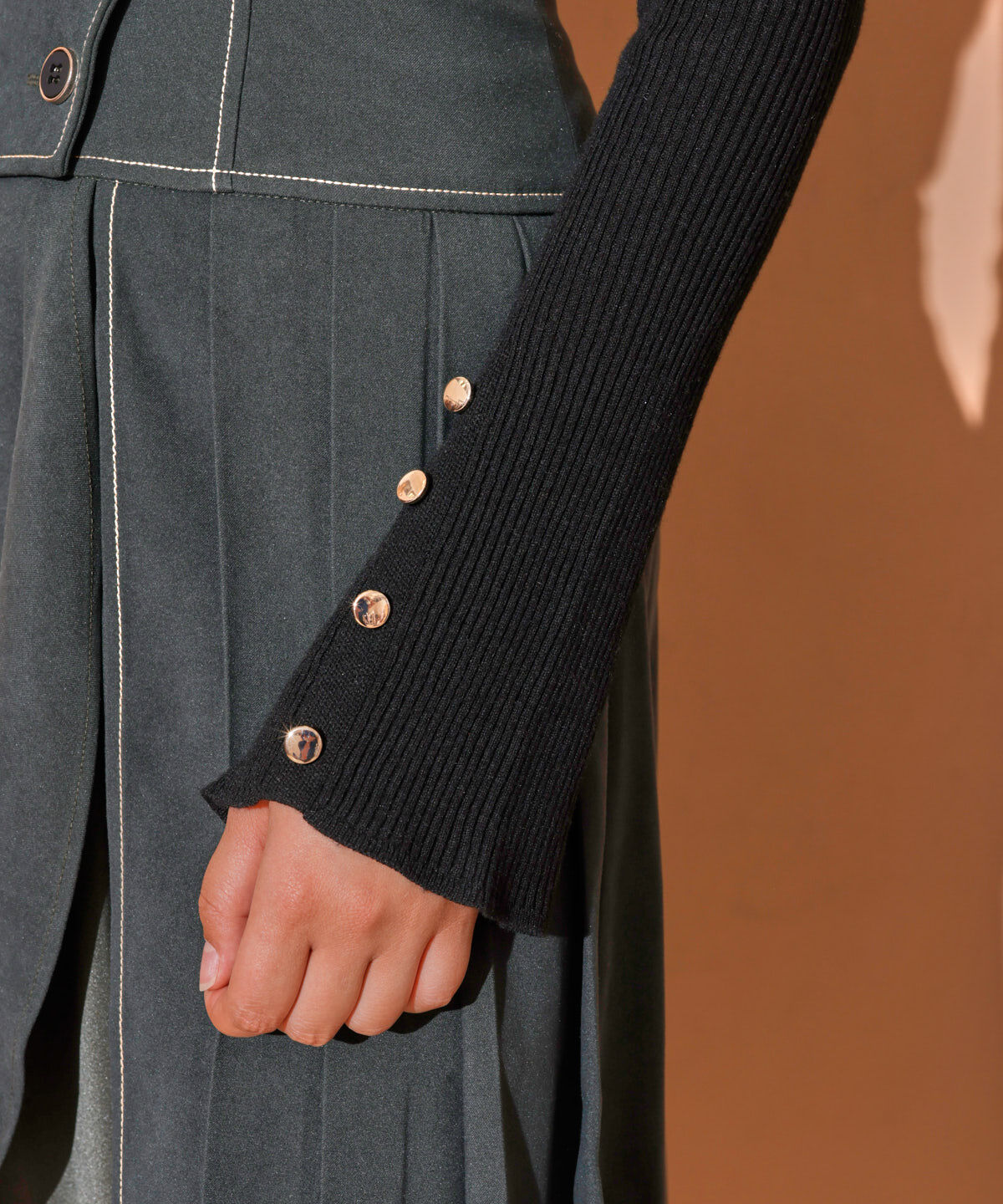 REDYAZEL「袖フレアタートルニット」|ニット・セーター|