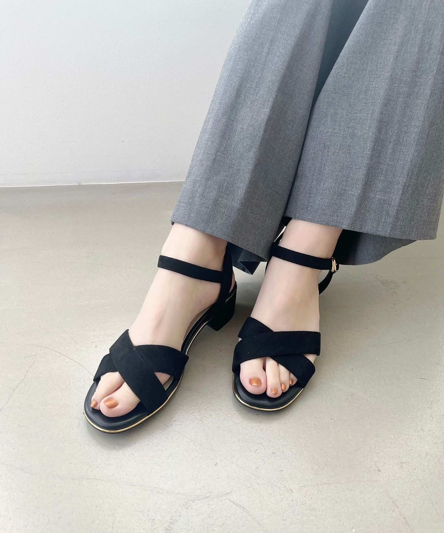 ORiental TRaffic「【WEB限定】●2025春夏新作●クロスストラップメタリックラインサンダル/55201 サンダル トレンド 人気」|サンダル|BLACK